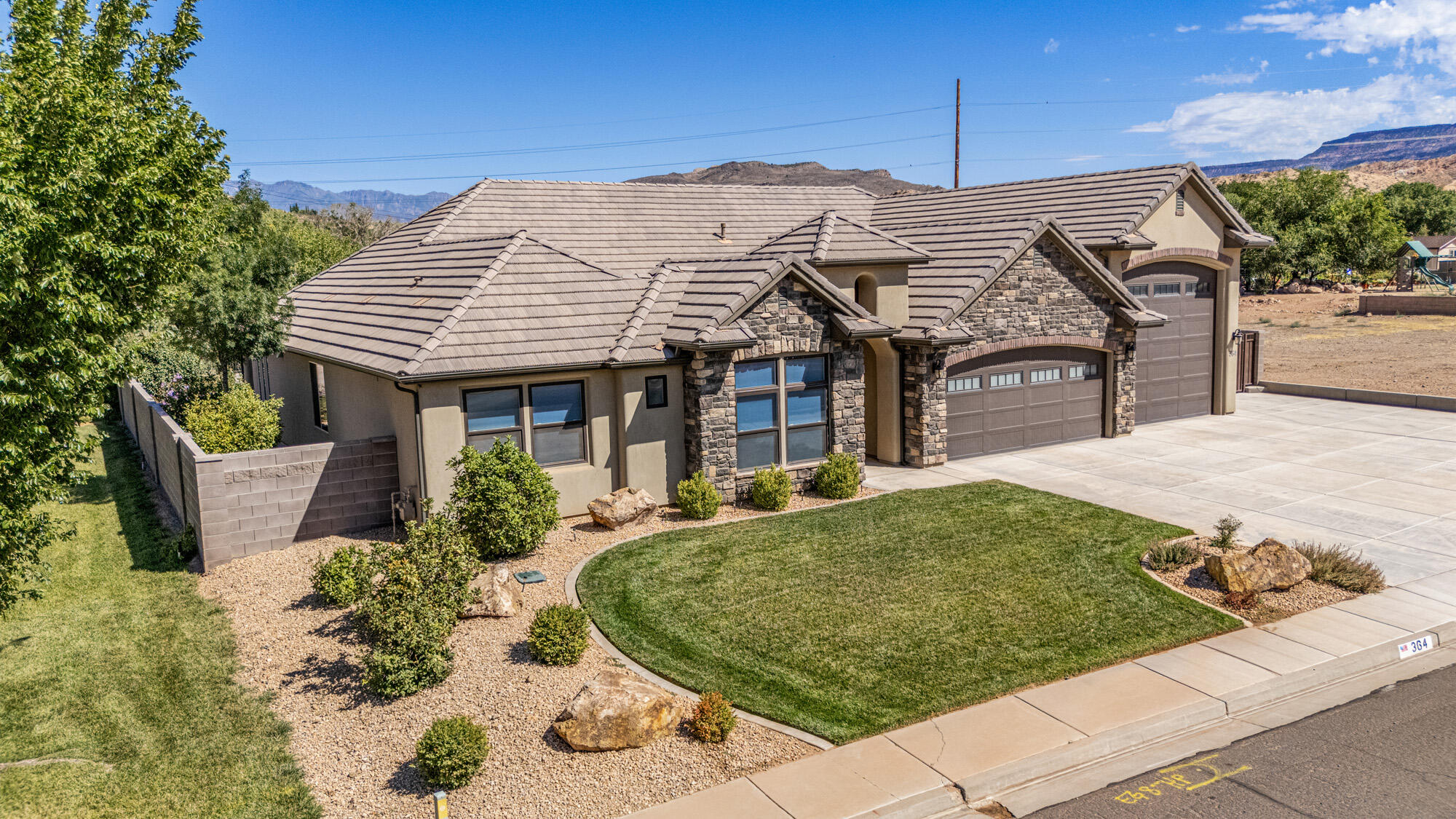 CHATEAUS AT RIVERWOOD ESTATES - Residential