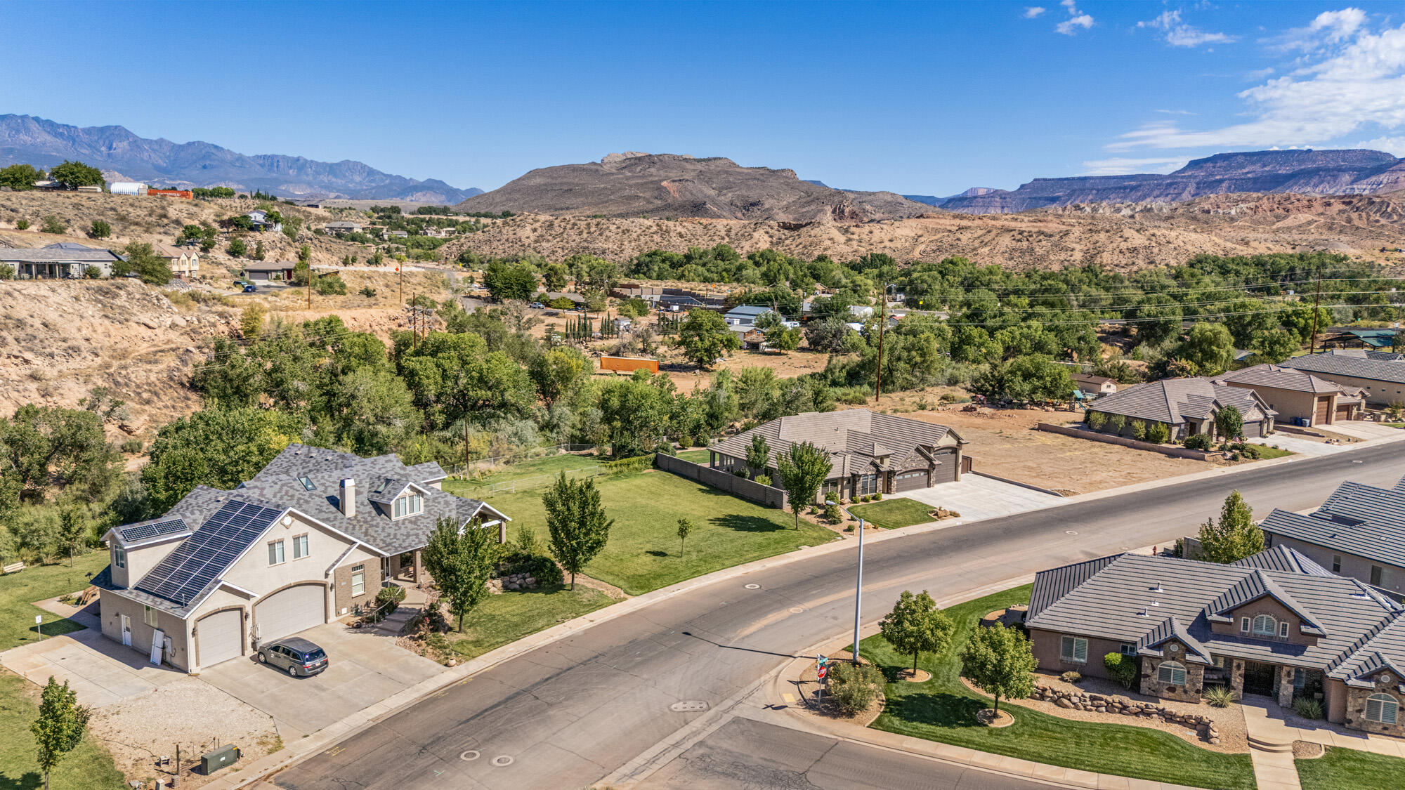 CHATEAUS AT RIVERWOOD ESTATES - Residential