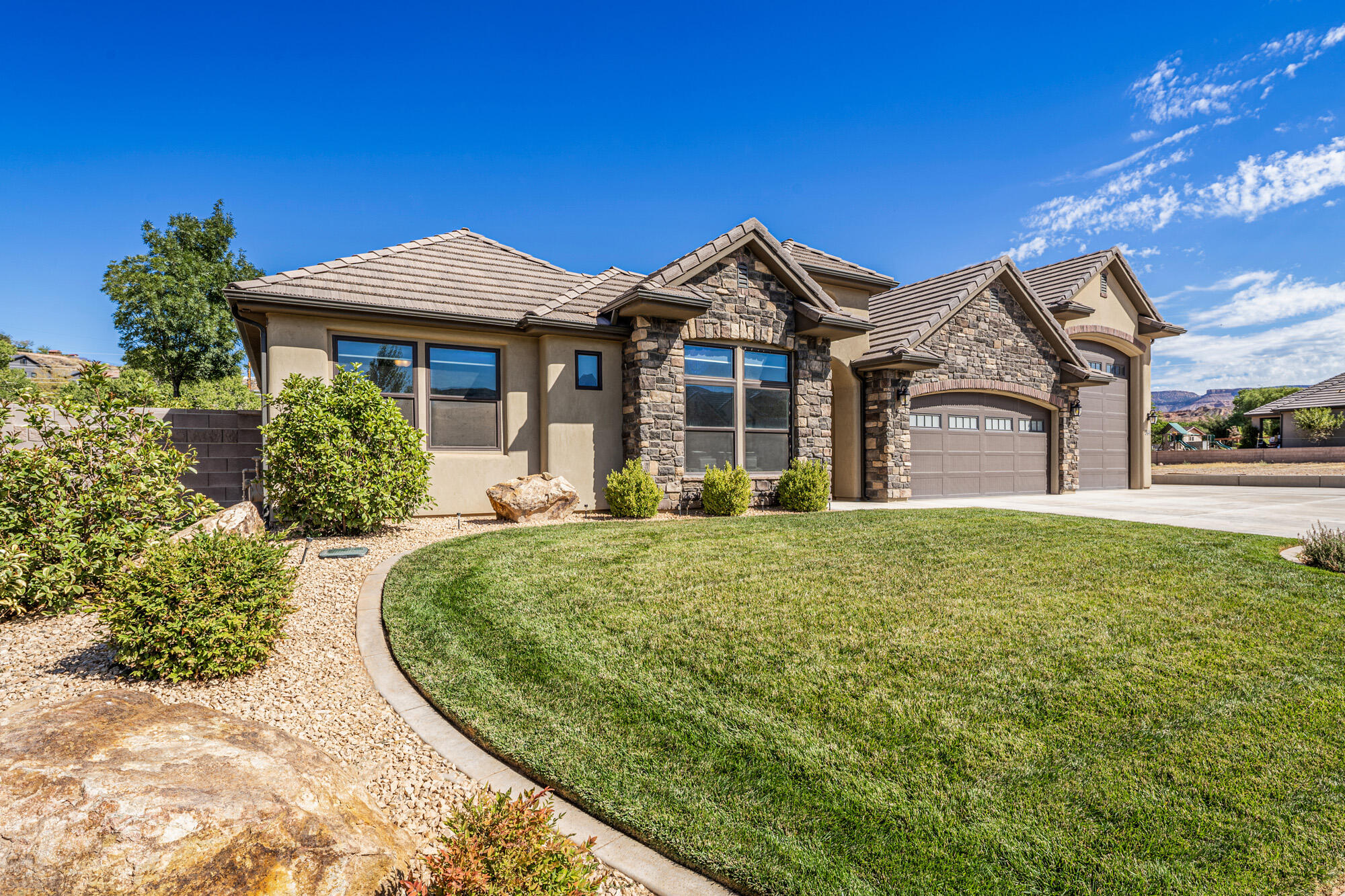 CHATEAUS AT RIVERWOOD ESTATES - Residential