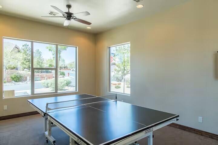 CORAL RIDGE TOWNHOMES - Residential