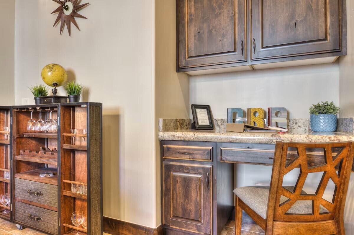 CORAL RIDGE TOWNHOMES - Residential