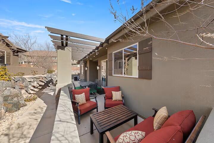 CORAL RIDGE TOWNHOMES - Residential