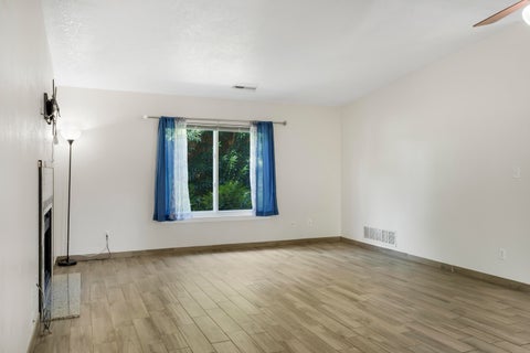 Tiny photo for 320 N Sunflower DR 4 #4, Saint George, UT 84790 (MLS # 26-276956)
