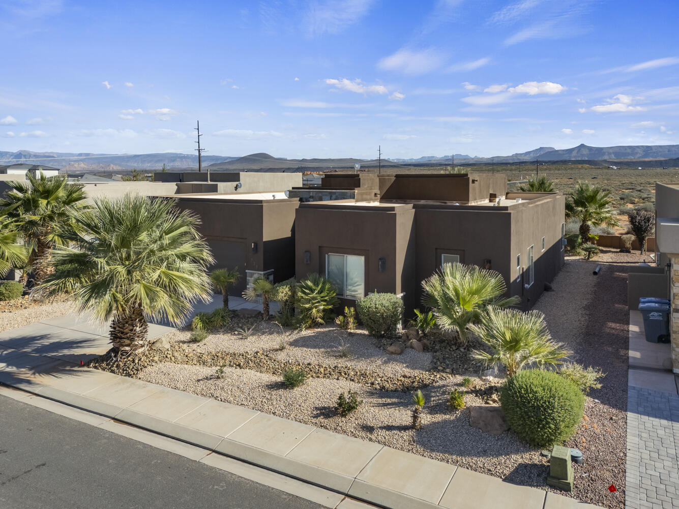 RETREAT AT SAND HOLLOW RESORT - Residential