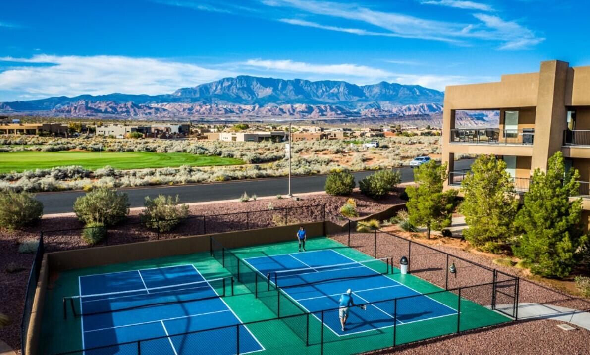 RETREAT AT SAND HOLLOW RESORT - Residential