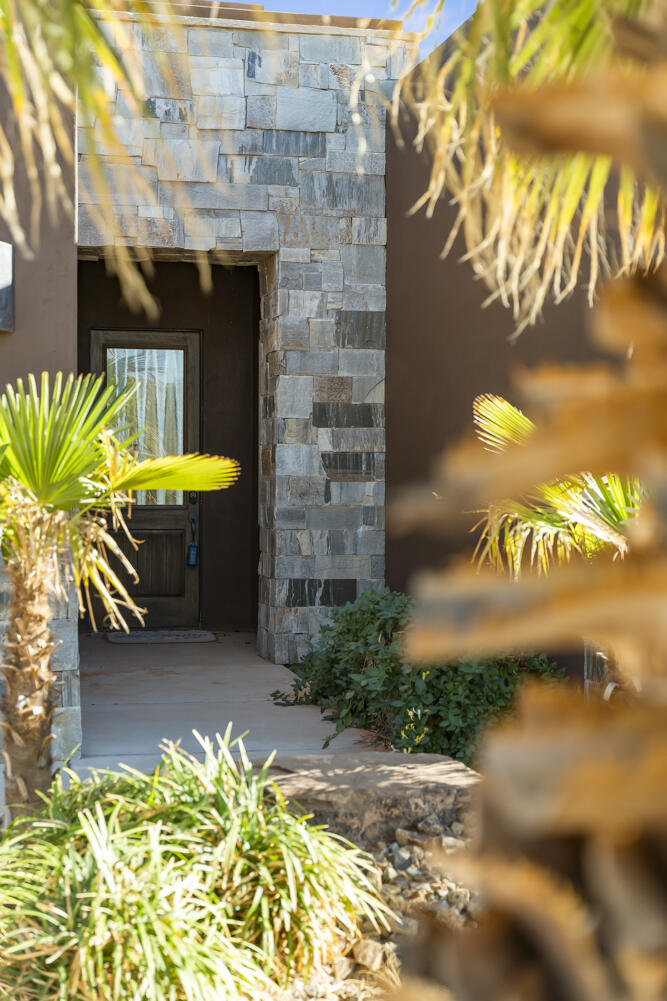 RETREAT AT SAND HOLLOW RESORT - Residential