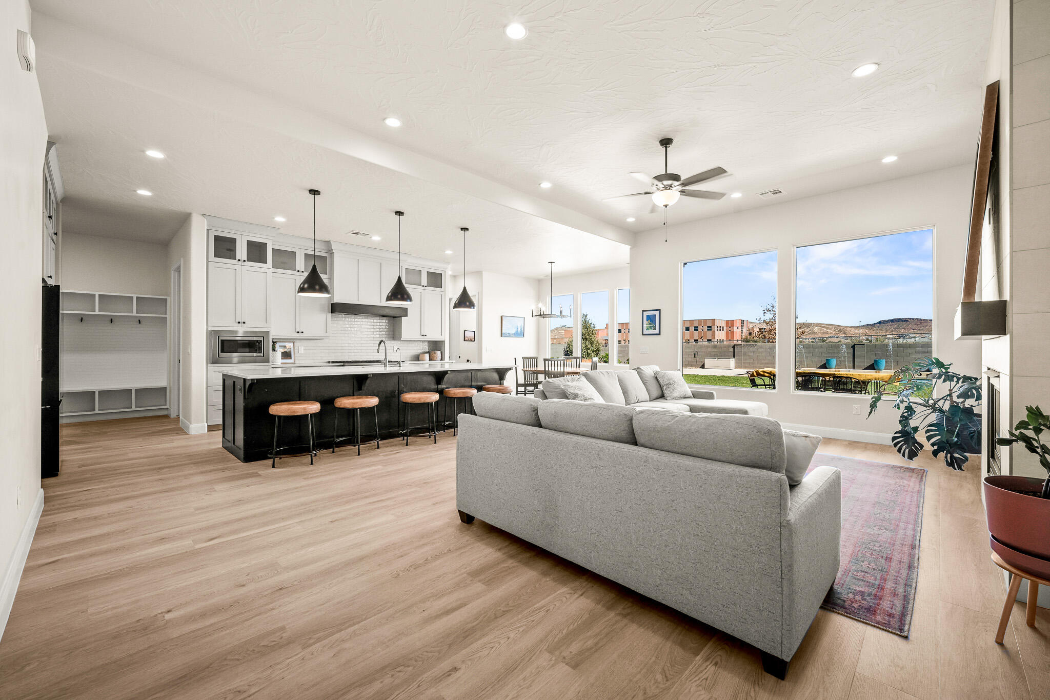 FRANKLIN FIELDS - Residential