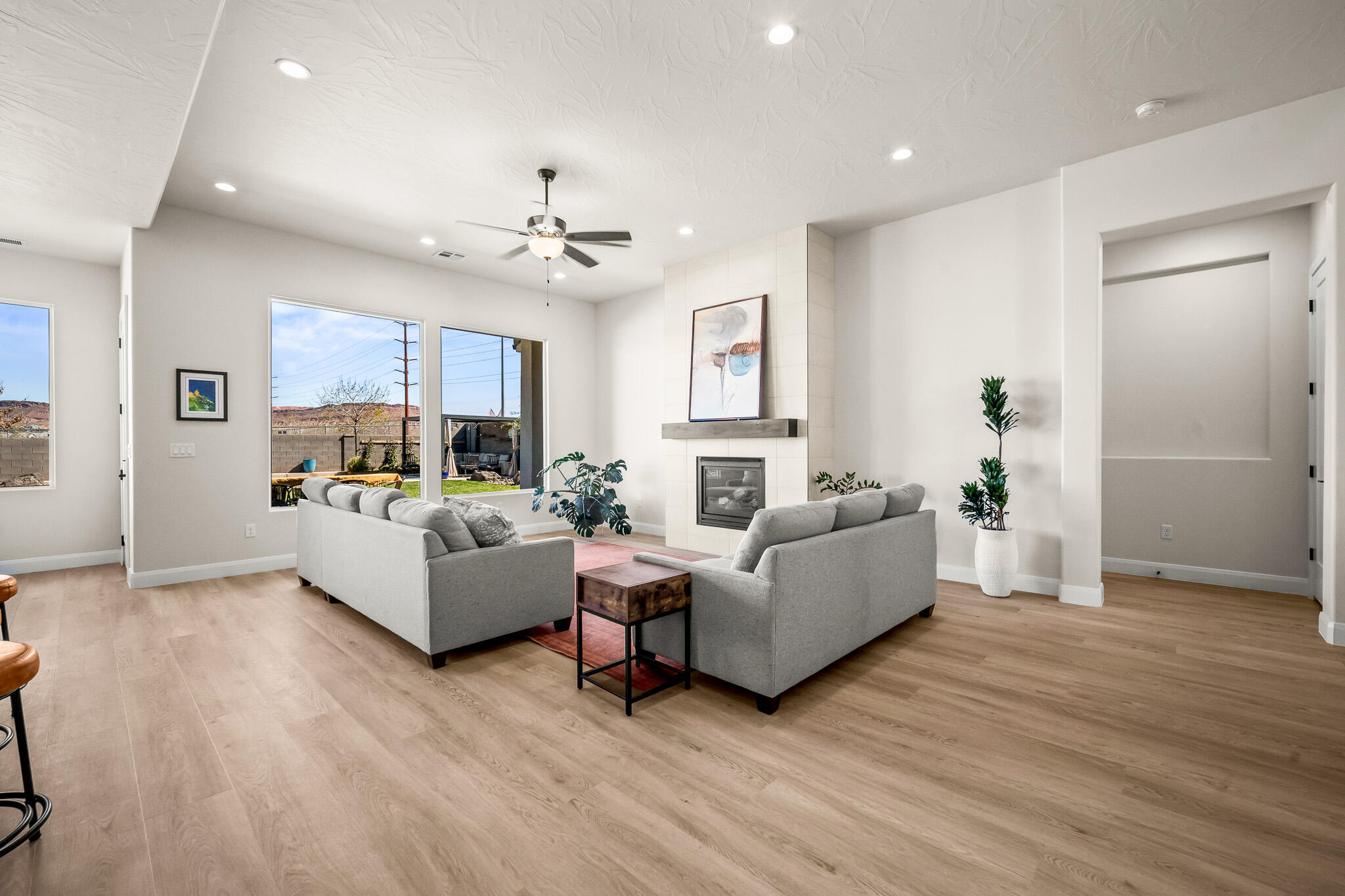 FRANKLIN FIELDS - Residential