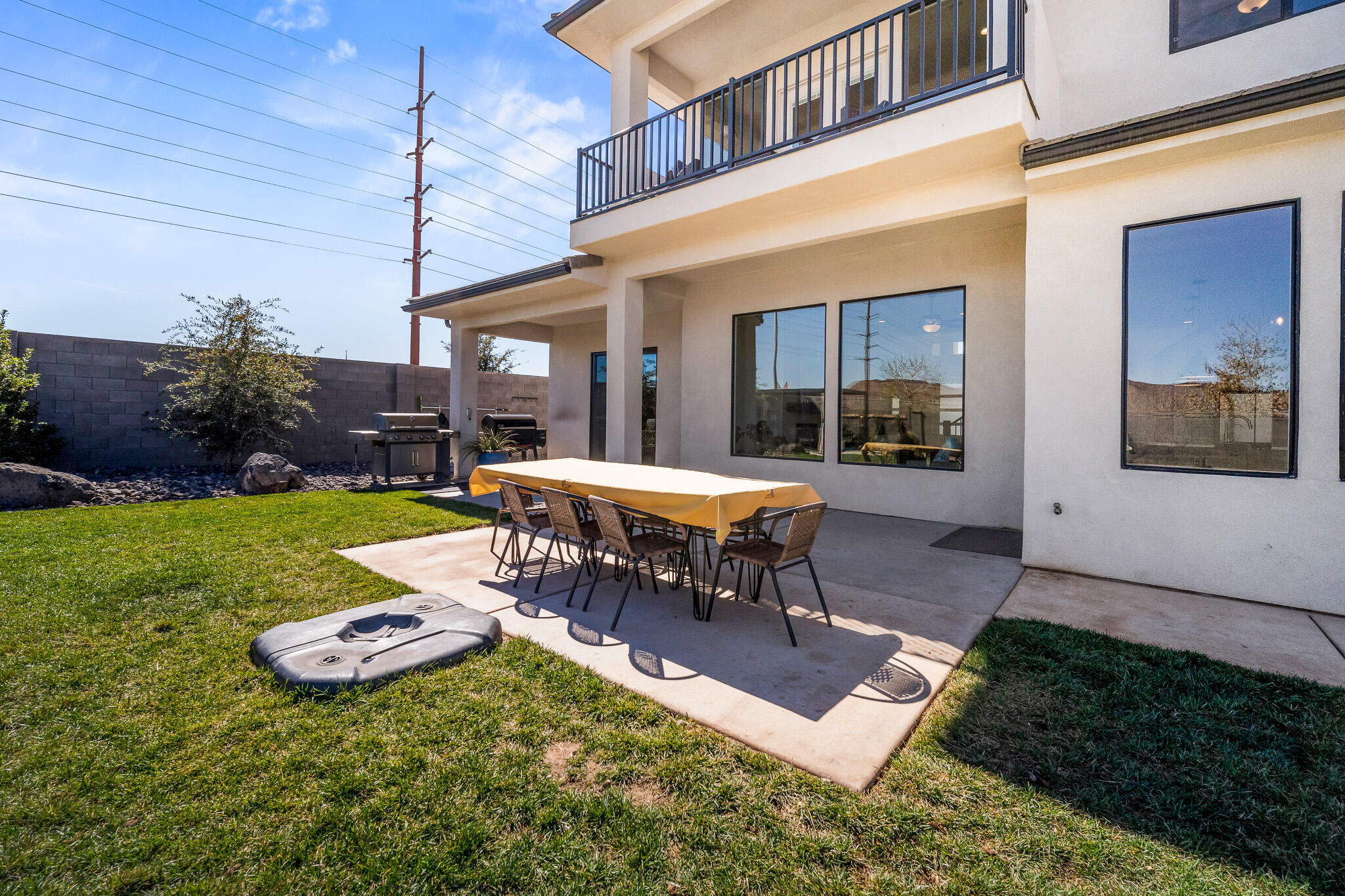 FRANKLIN FIELDS - Residential