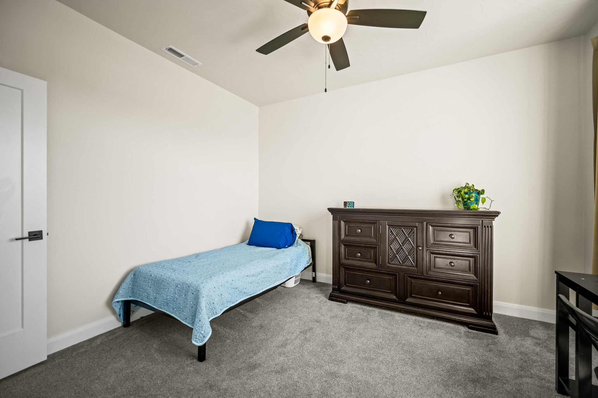 FRANKLIN FIELDS - Residential