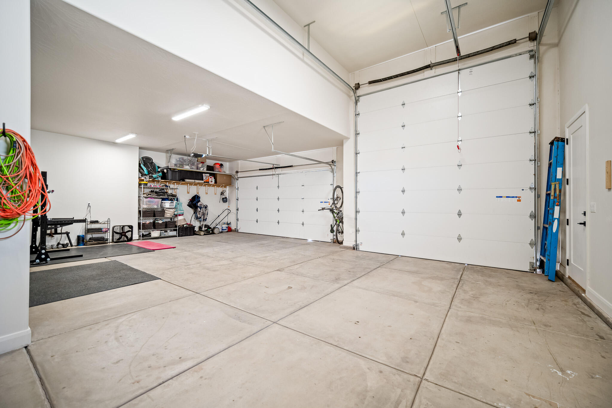 FRANKLIN FIELDS - Residential