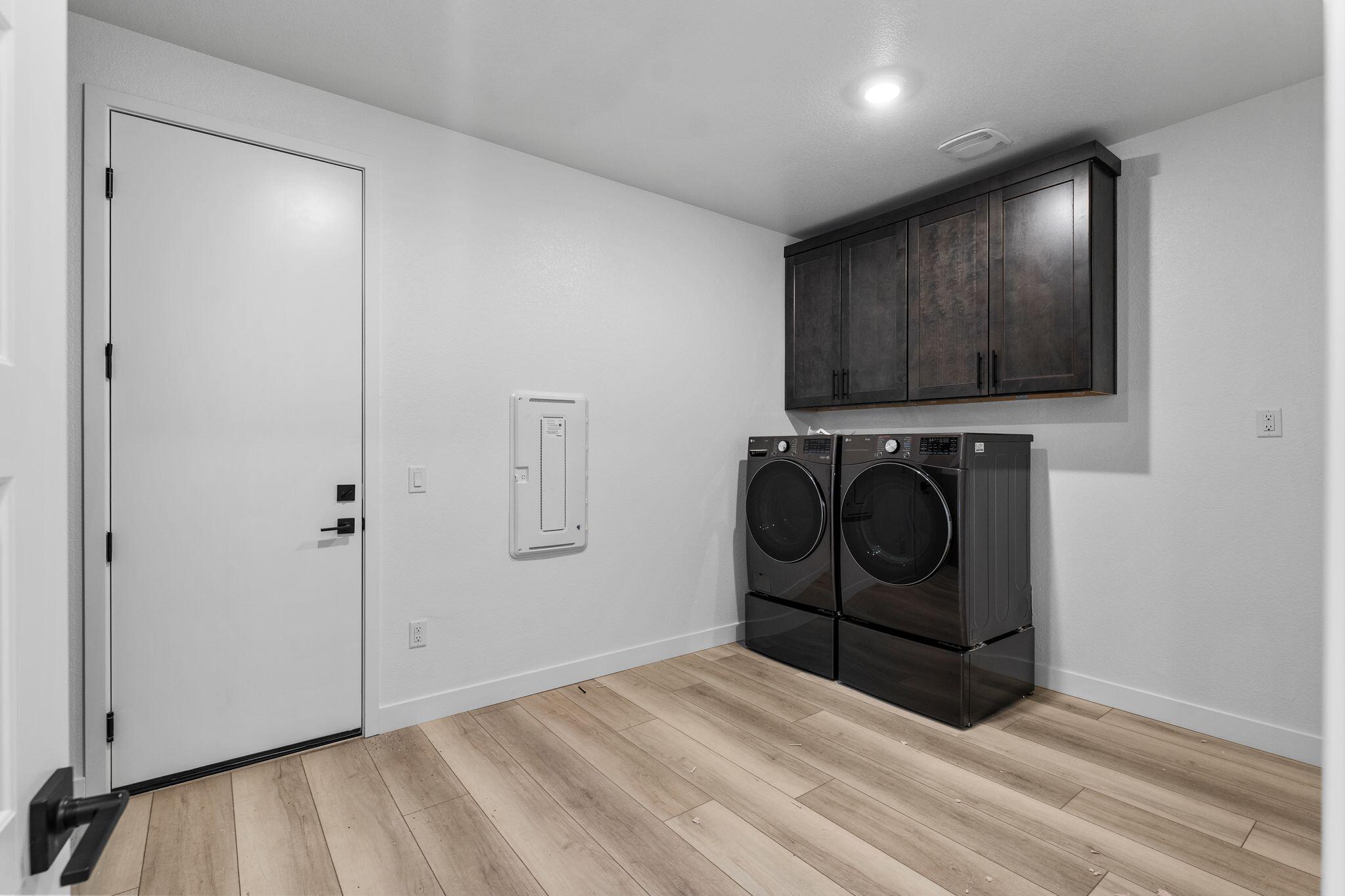 CECITA CREST AT DIVARIO - Residential