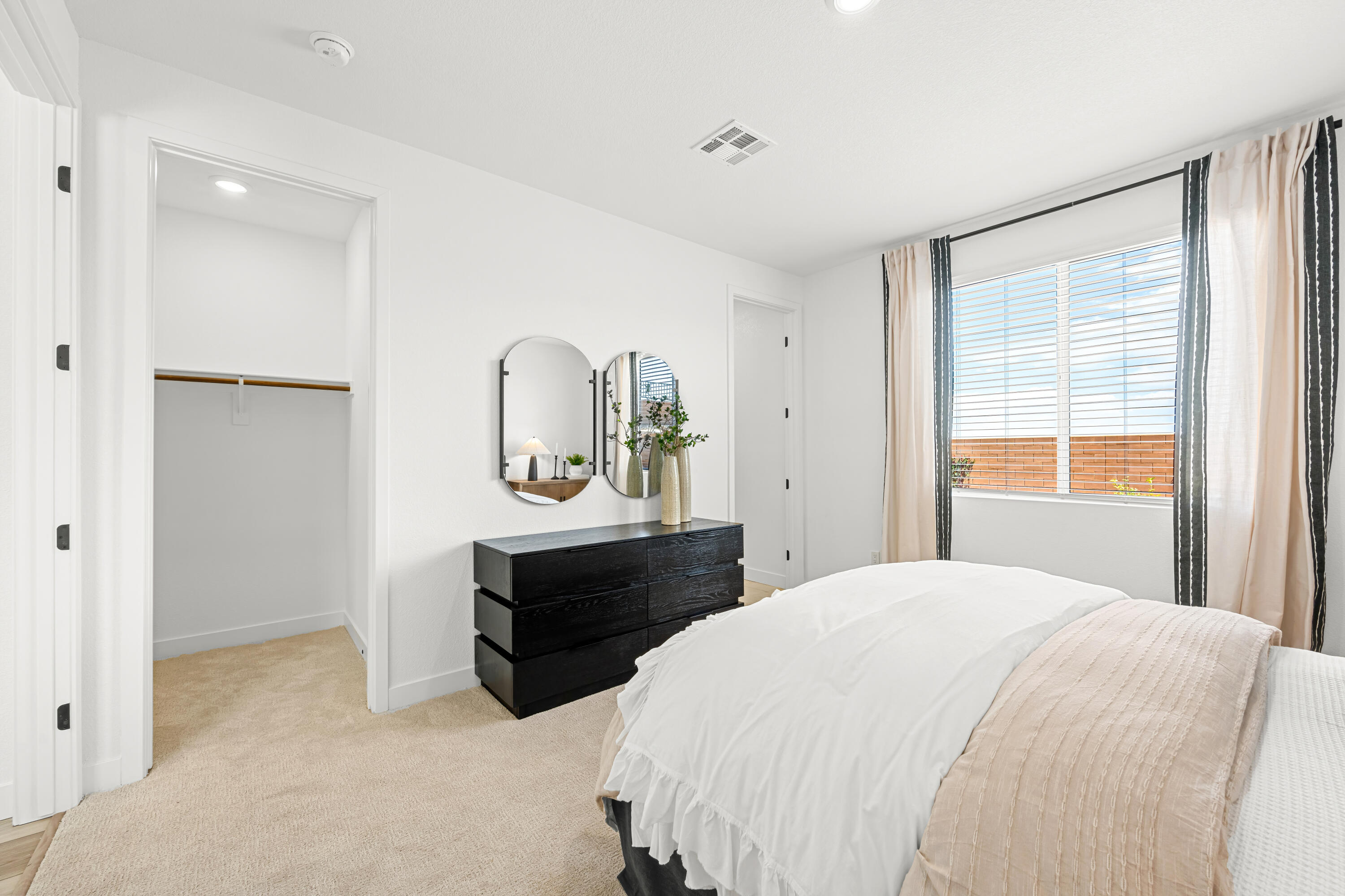 CECITA CREST AT DIVARIO - Residential