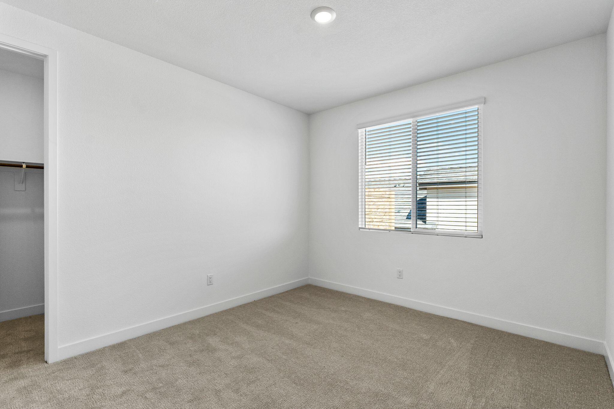 CECITA CREST AT DIVARIO - Residential