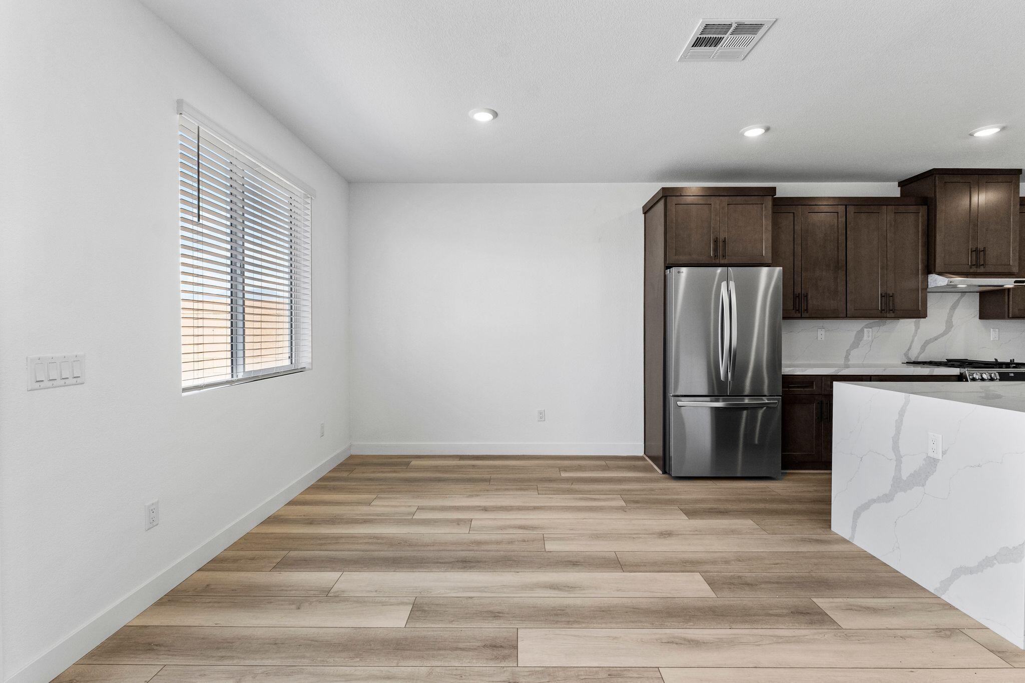 CECITA CREST AT DIVARIO - Residential