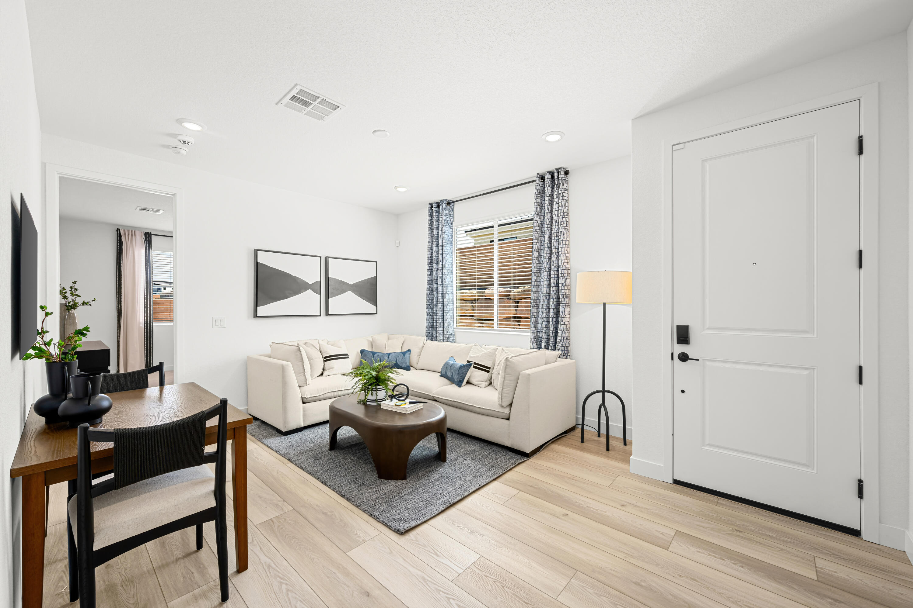 CECITA CREST AT DIVARIO - Residential