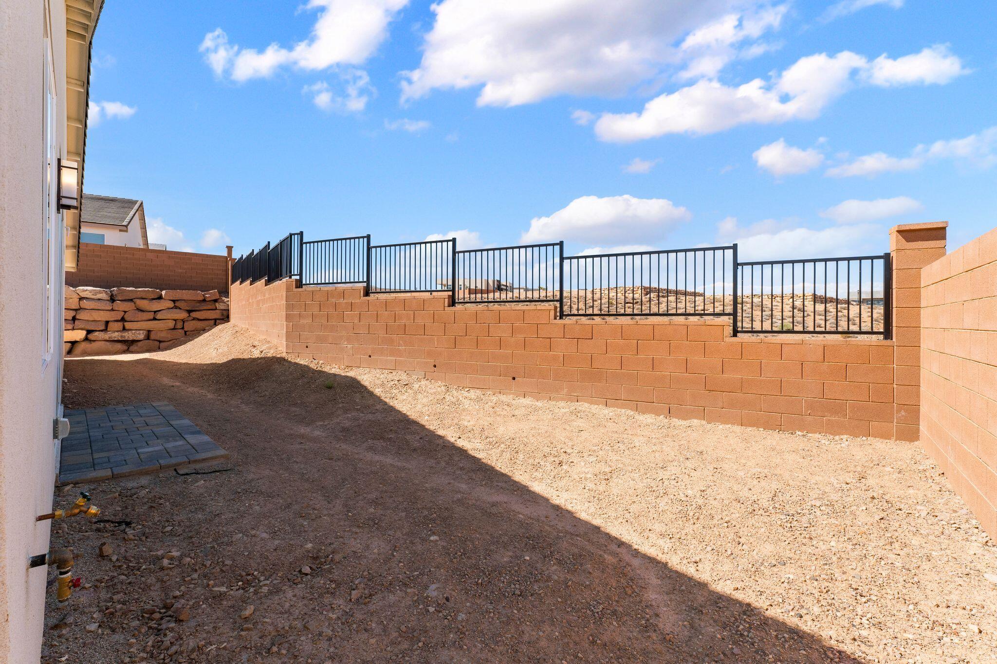 CECITA CREST AT DIVARIO - Residential