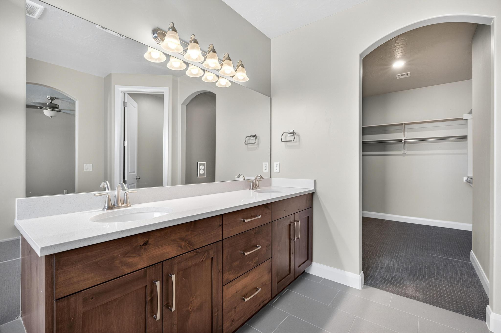 ASPEN ESTATES - Residential