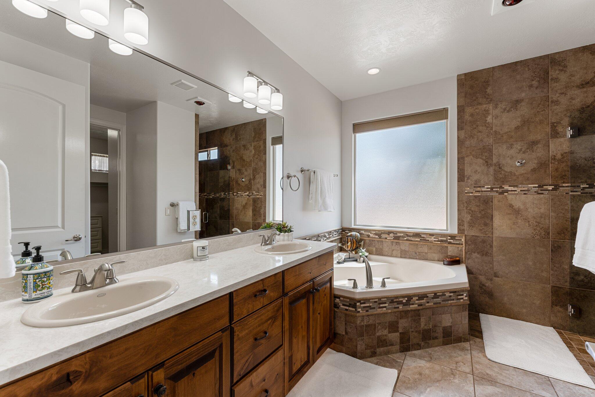 NORTHBRIDGE - Residential