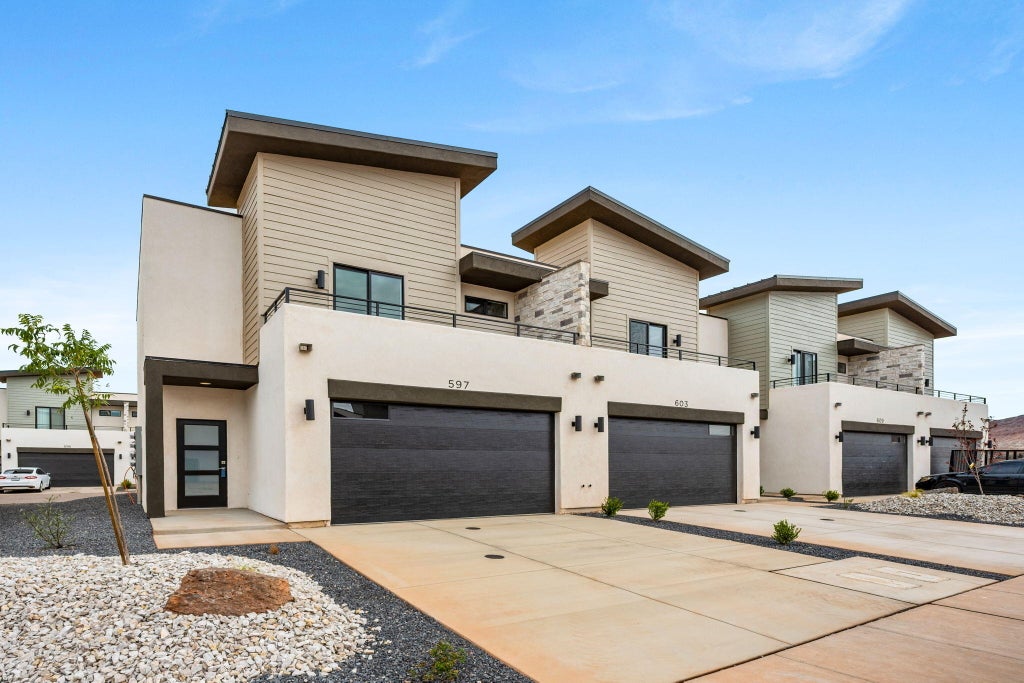 Photo of 4140 S 545 E 42 #42, Washington, UT 84780 (MLS # 26-275125)