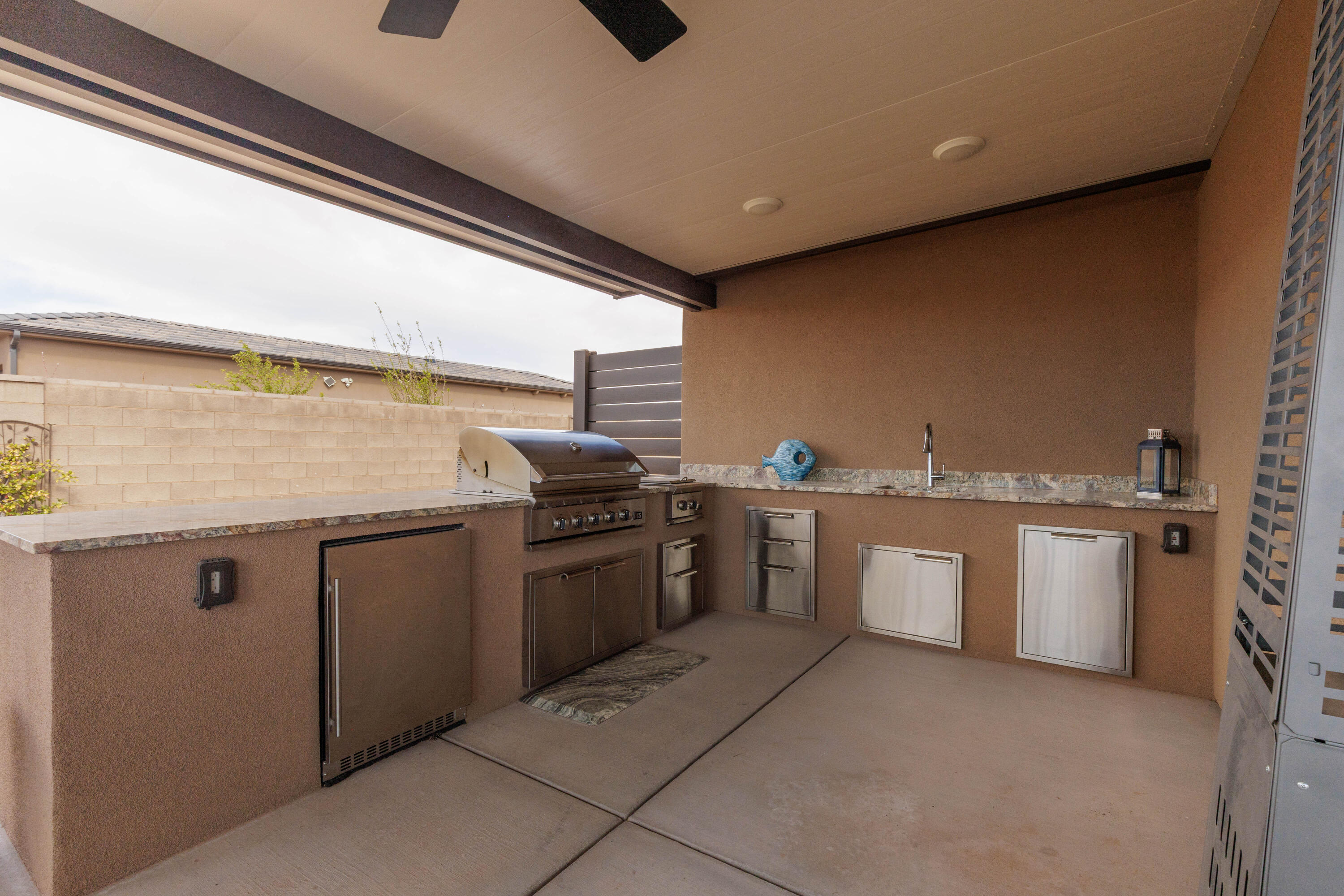 VIEWS AT CORAL CANYON - Residential