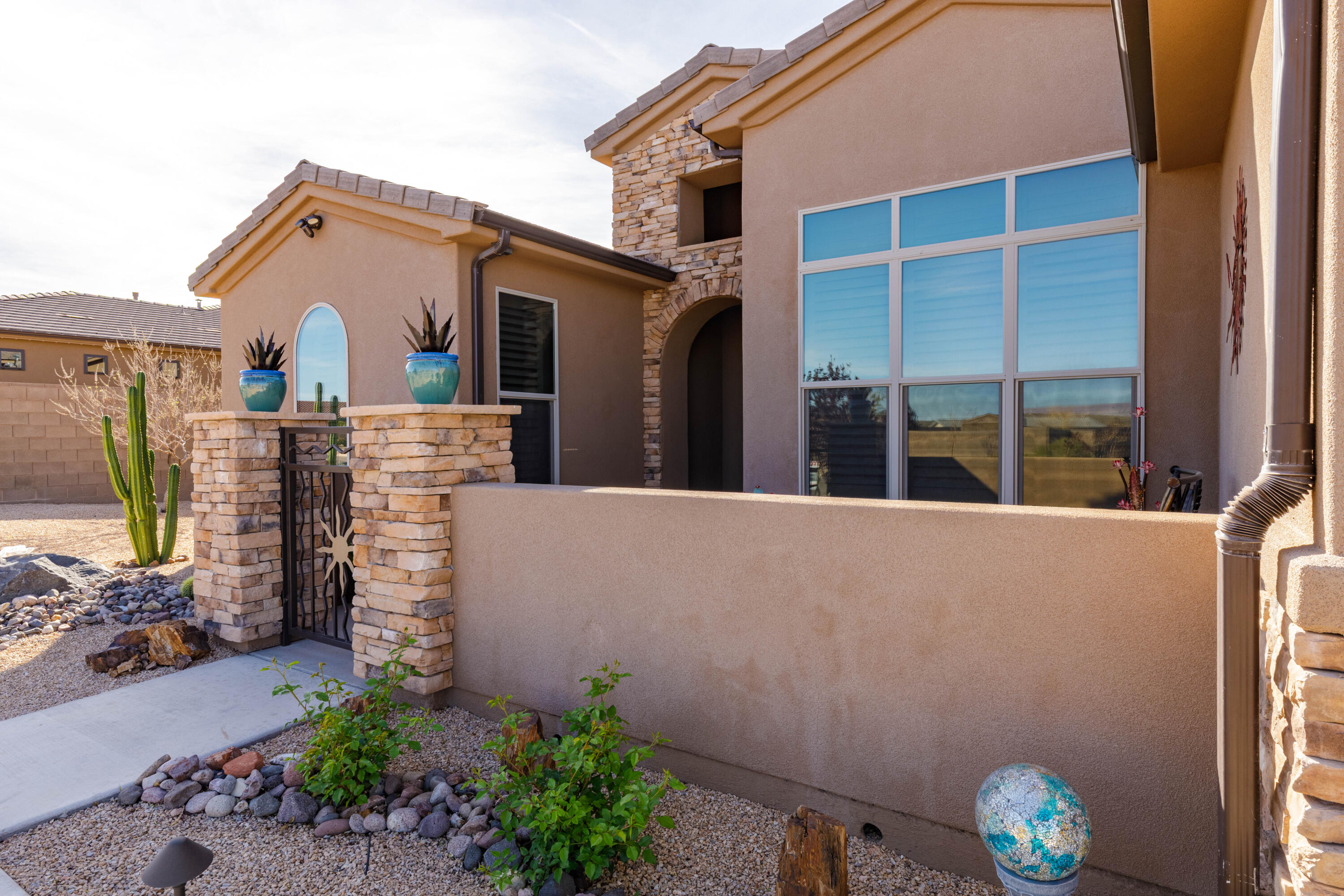 VIEWS AT CORAL CANYON - Residential