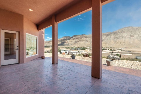 Tiny photo for 4458 S 1500 W, Hurricane, UT 84737 (MLS # 26-276039)