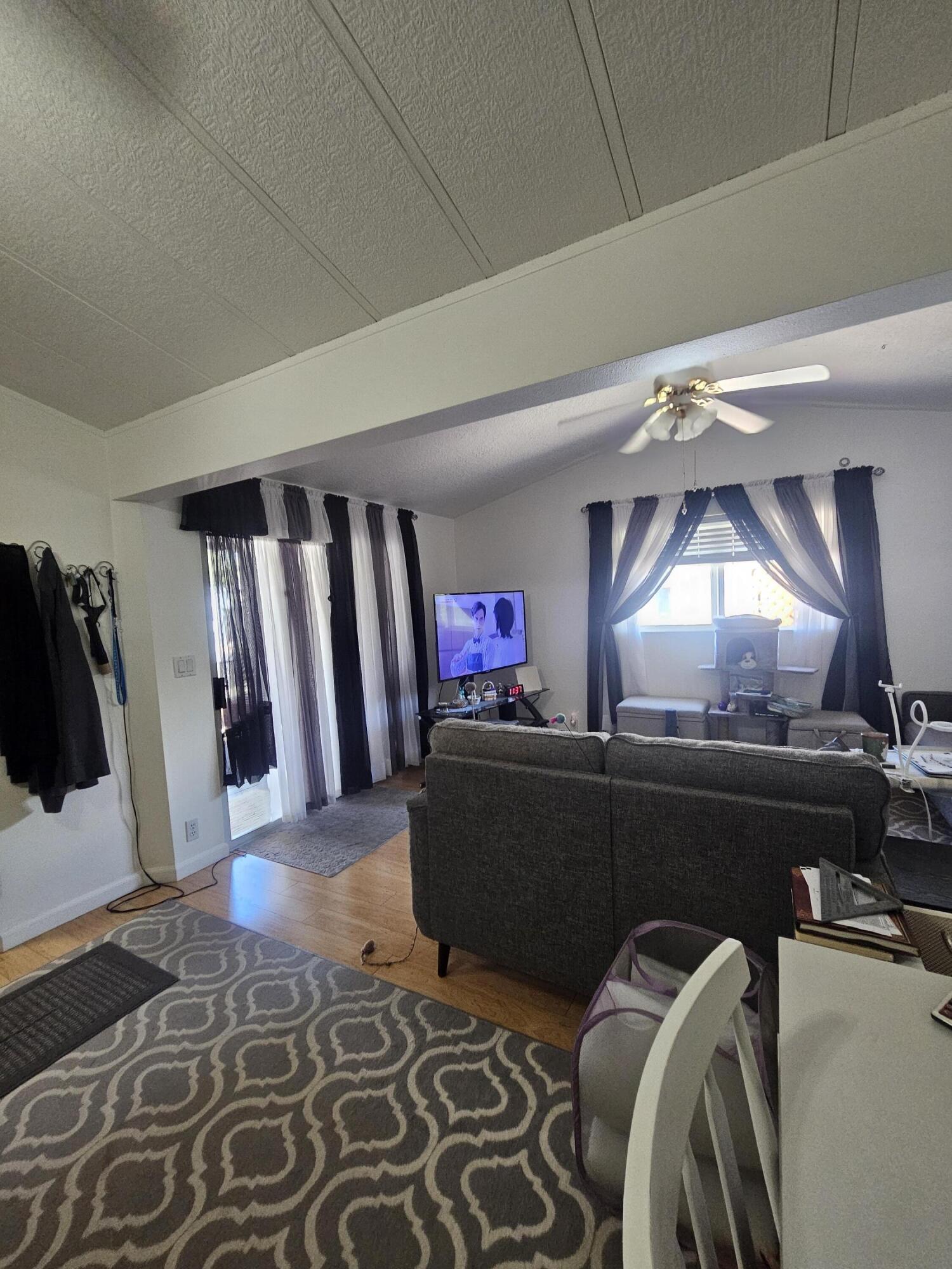 CHEROKEE SPRINGS RV PARK - Residential