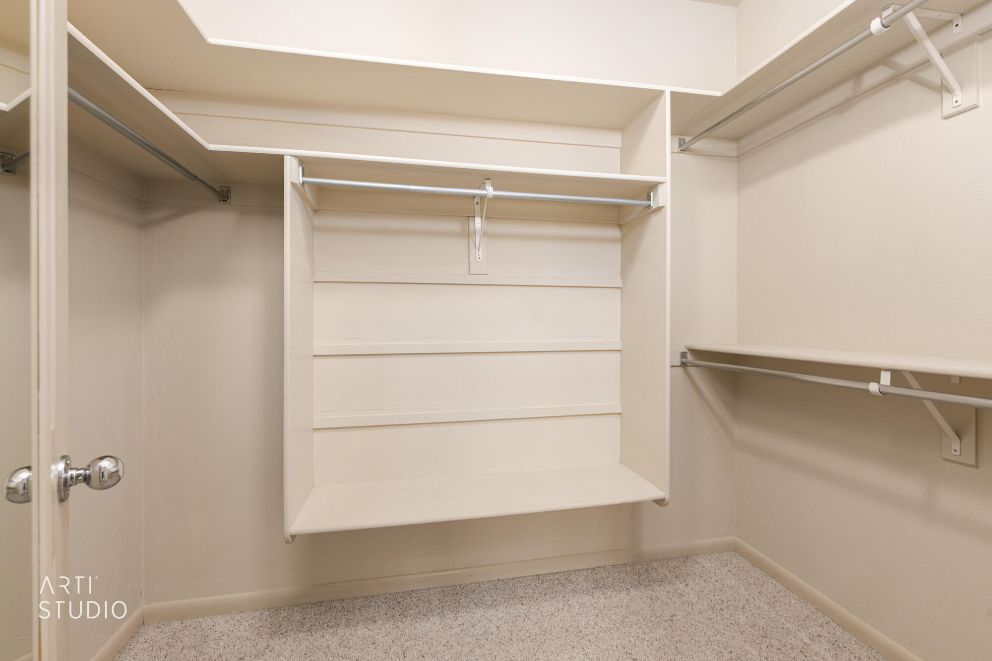 RIVER CREST TOWNHOMES - Residential