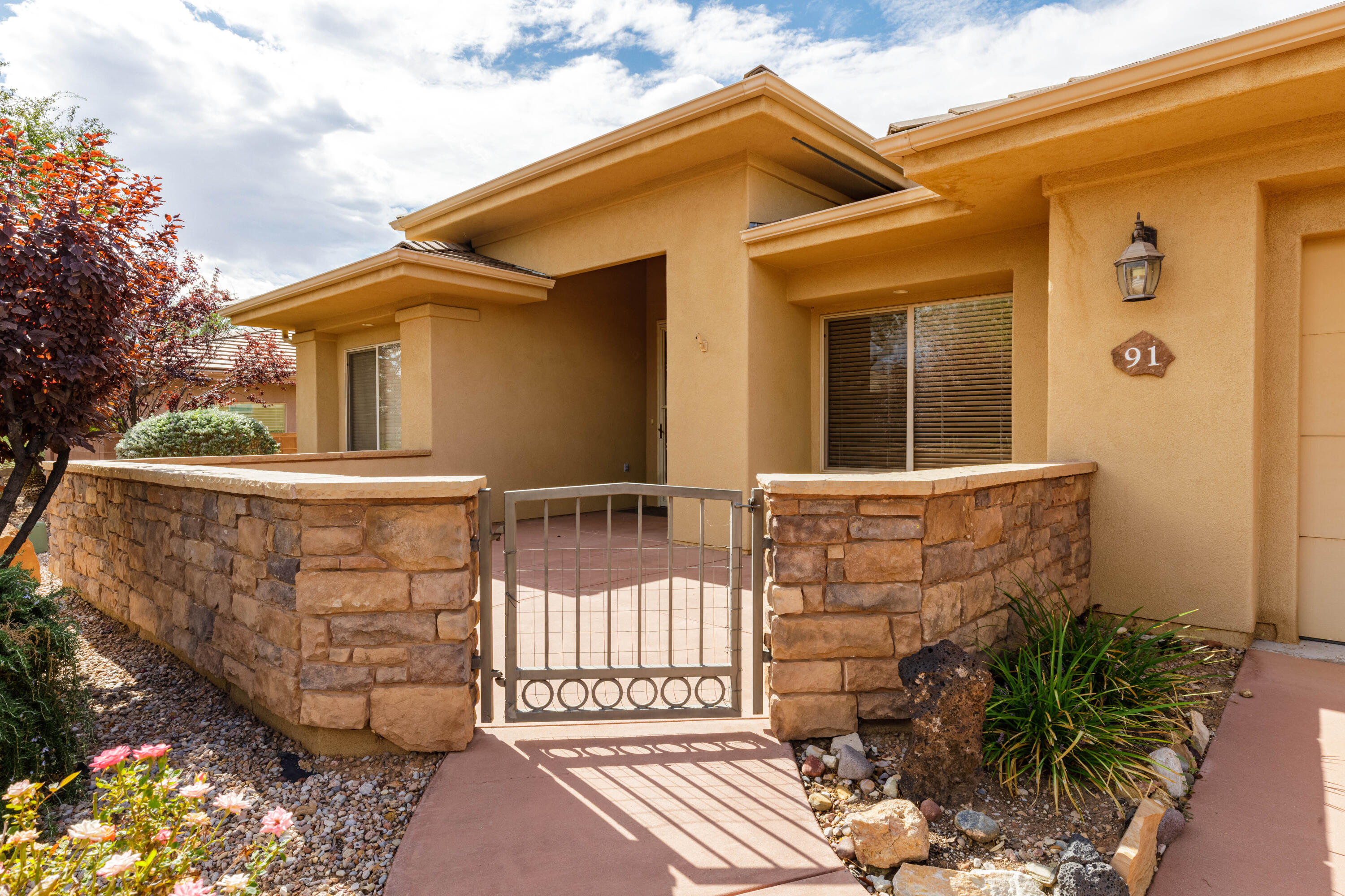 RIVER CREST TOWNHOMES - Residential