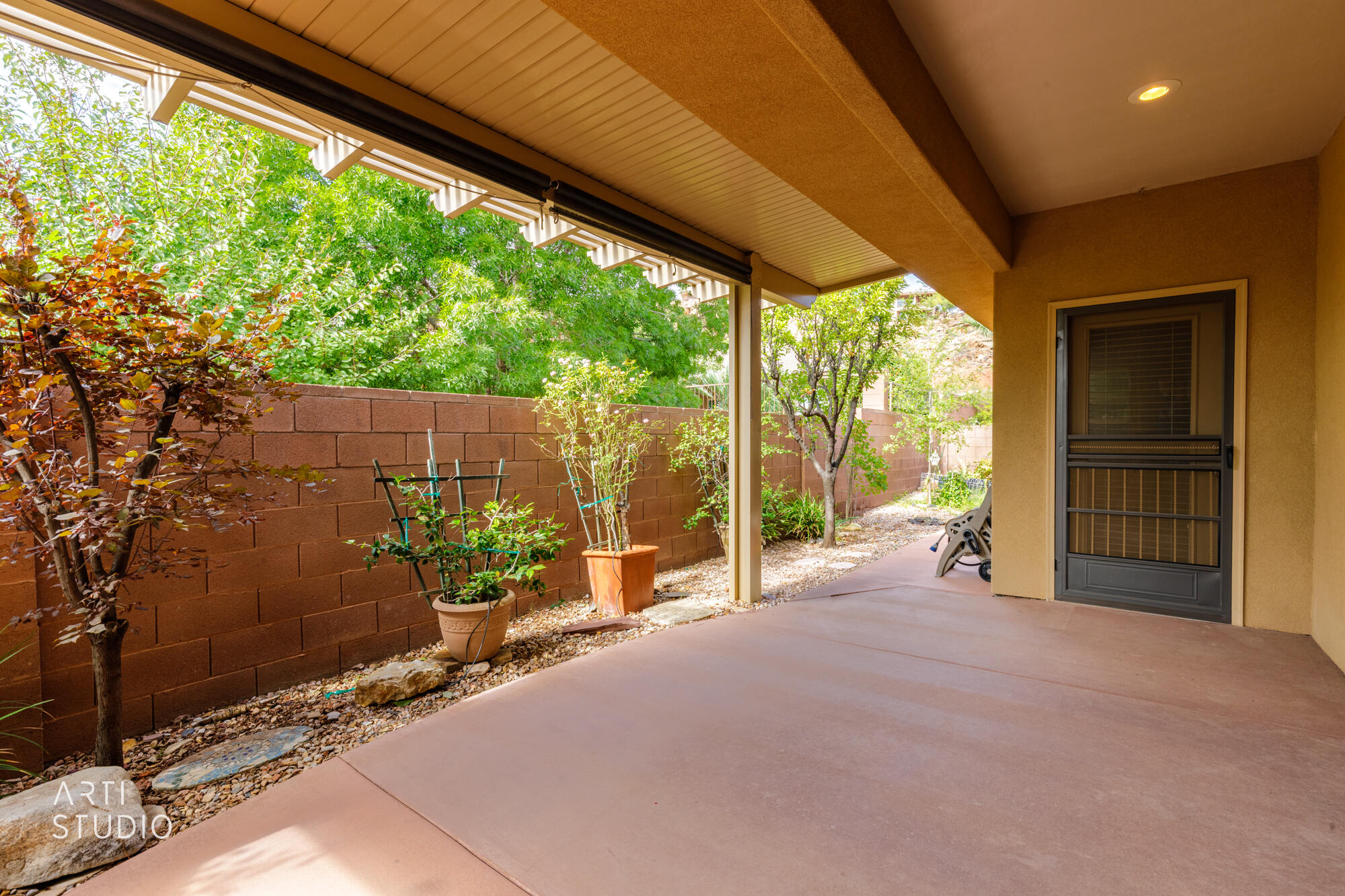 RIVER CREST TOWNHOMES - Residential