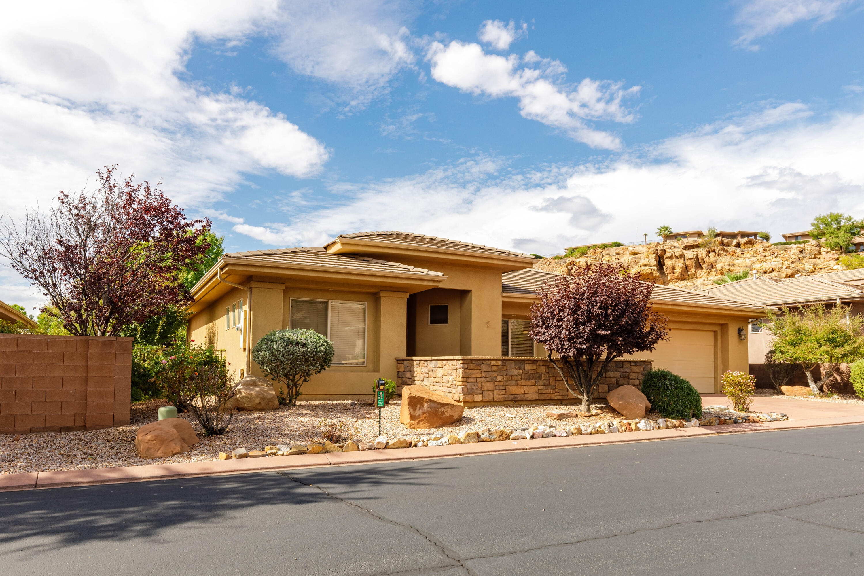 RIVER CREST TOWNHOMES - Residential