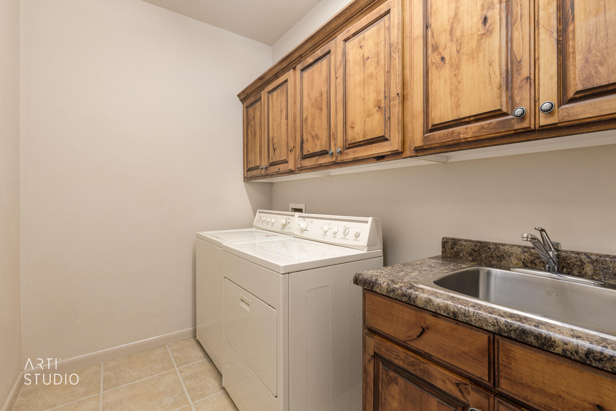 RIVER CREST TOWNHOMES - Residential