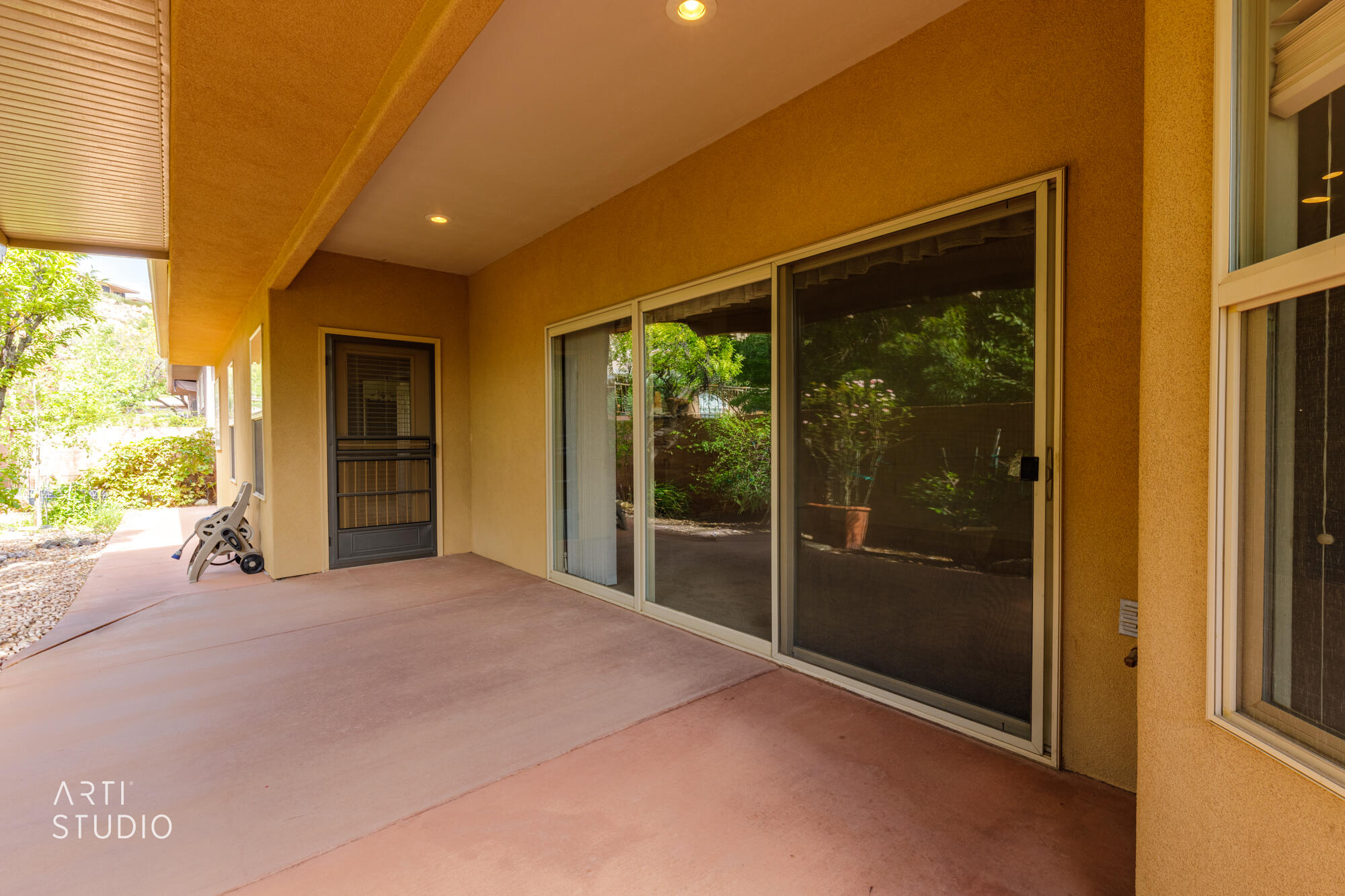 RIVER CREST TOWNHOMES - Residential