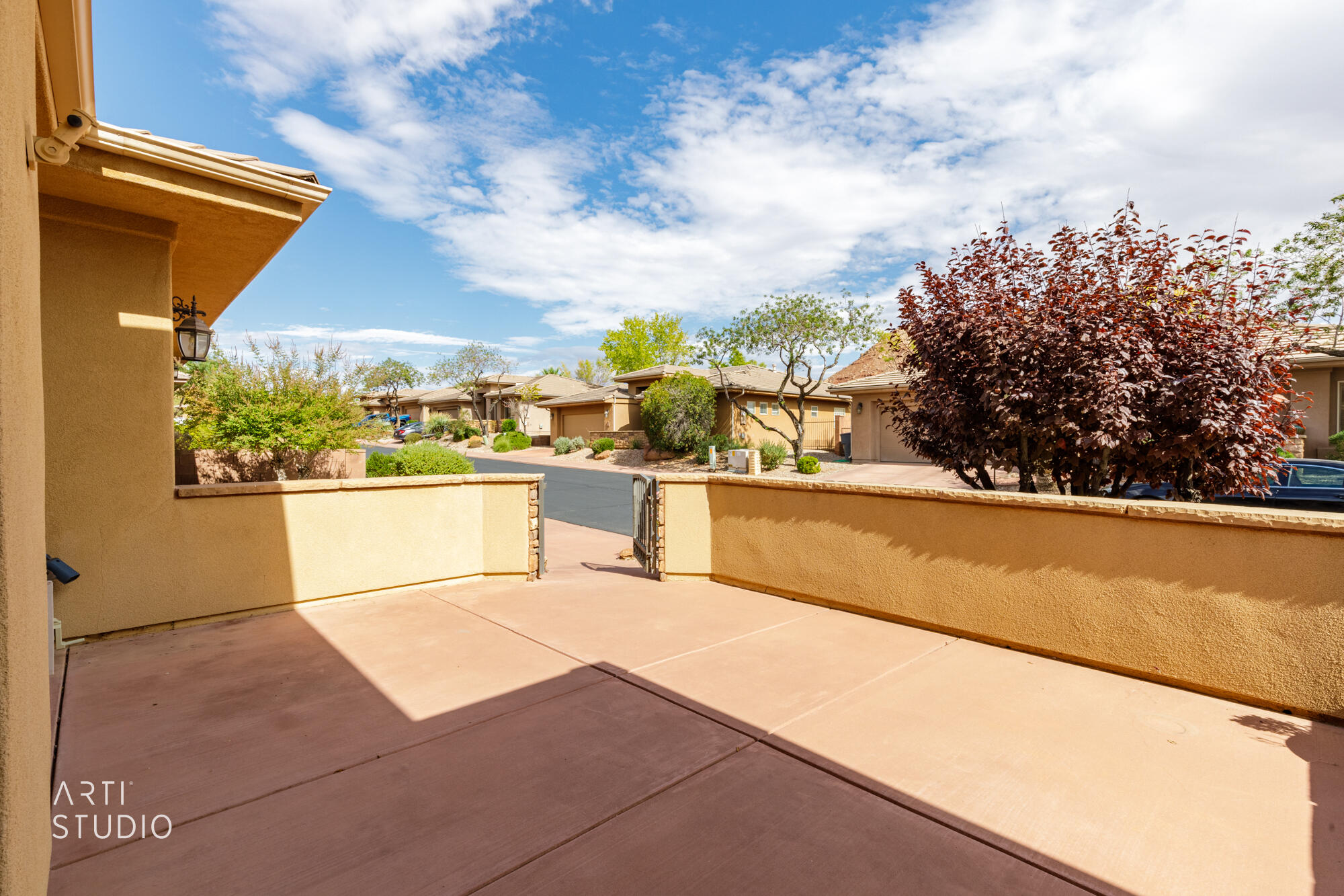 RIVER CREST TOWNHOMES - Residential