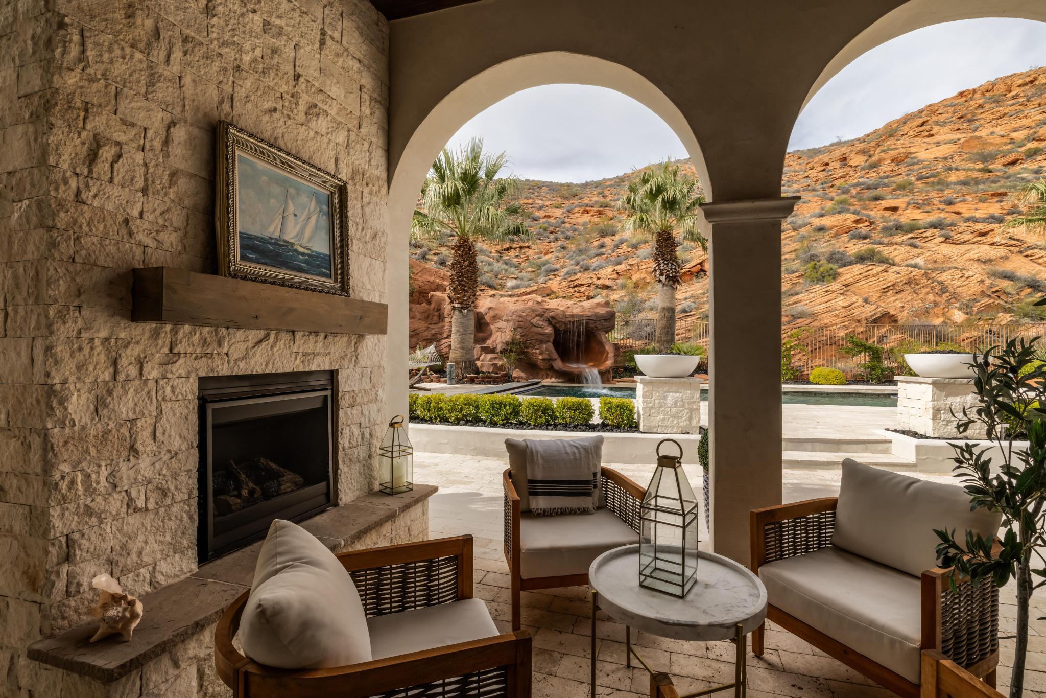 SHADOW BLUFF - Residential