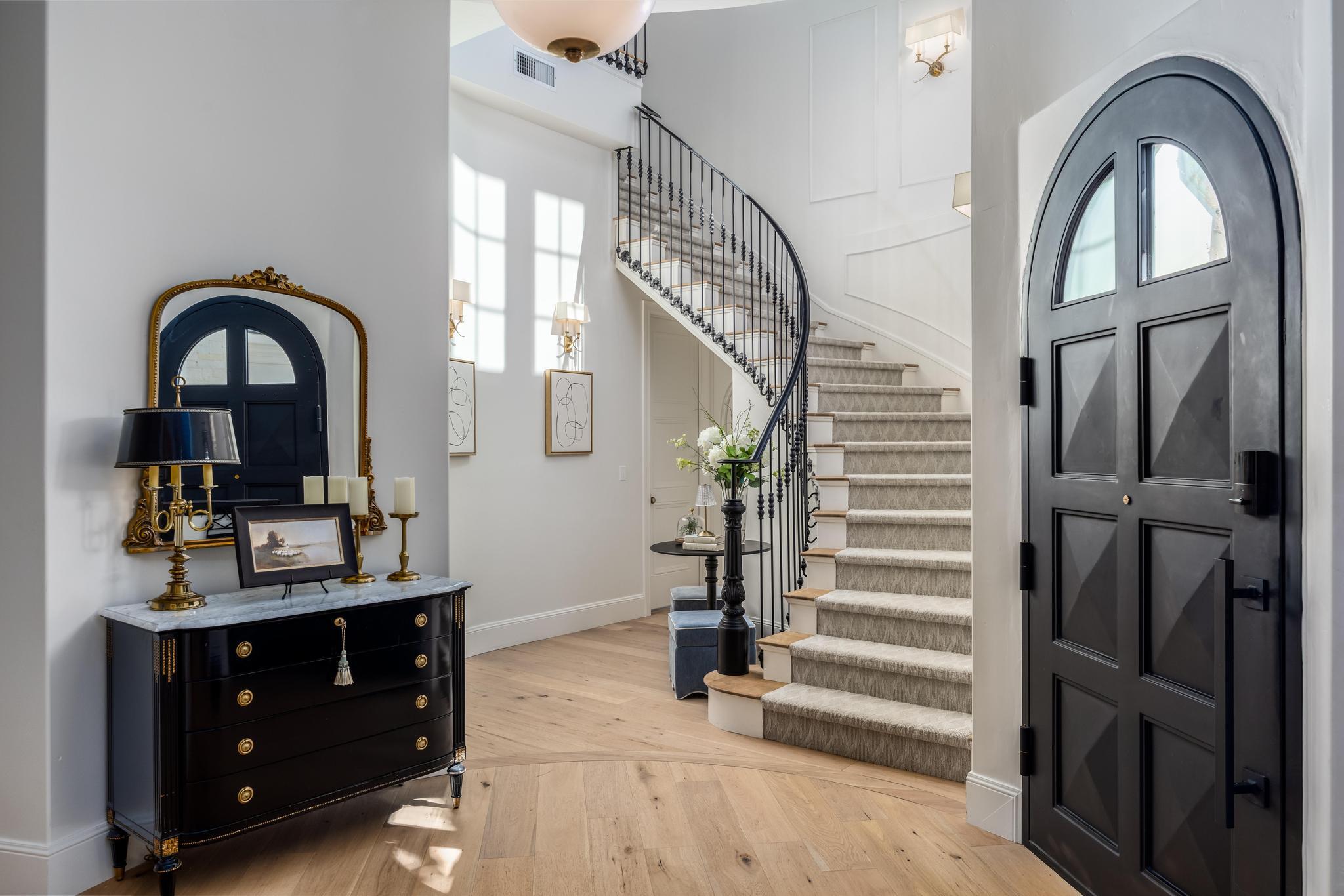 SHADOW BLUFF - Residential