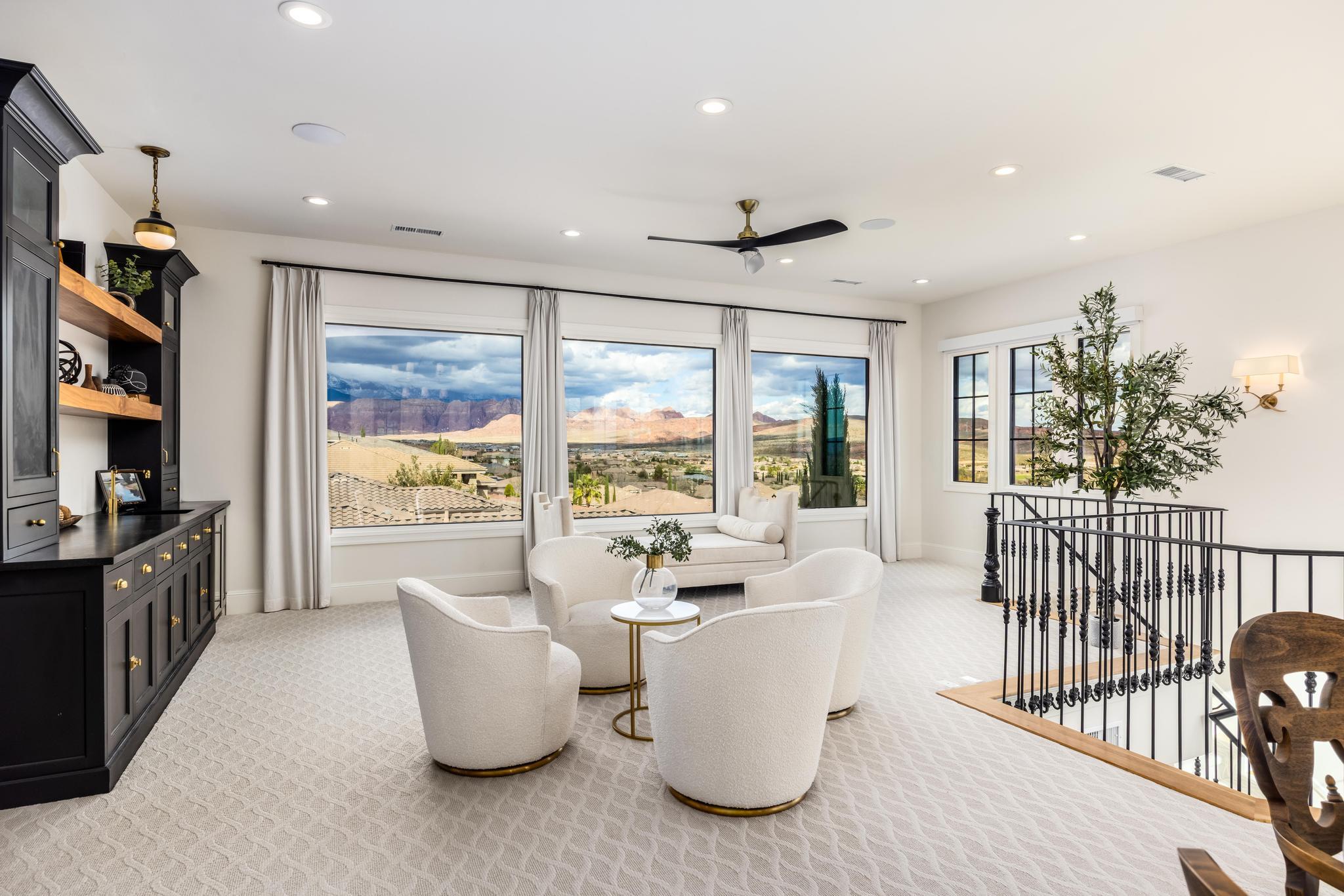 SHADOW BLUFF - Residential