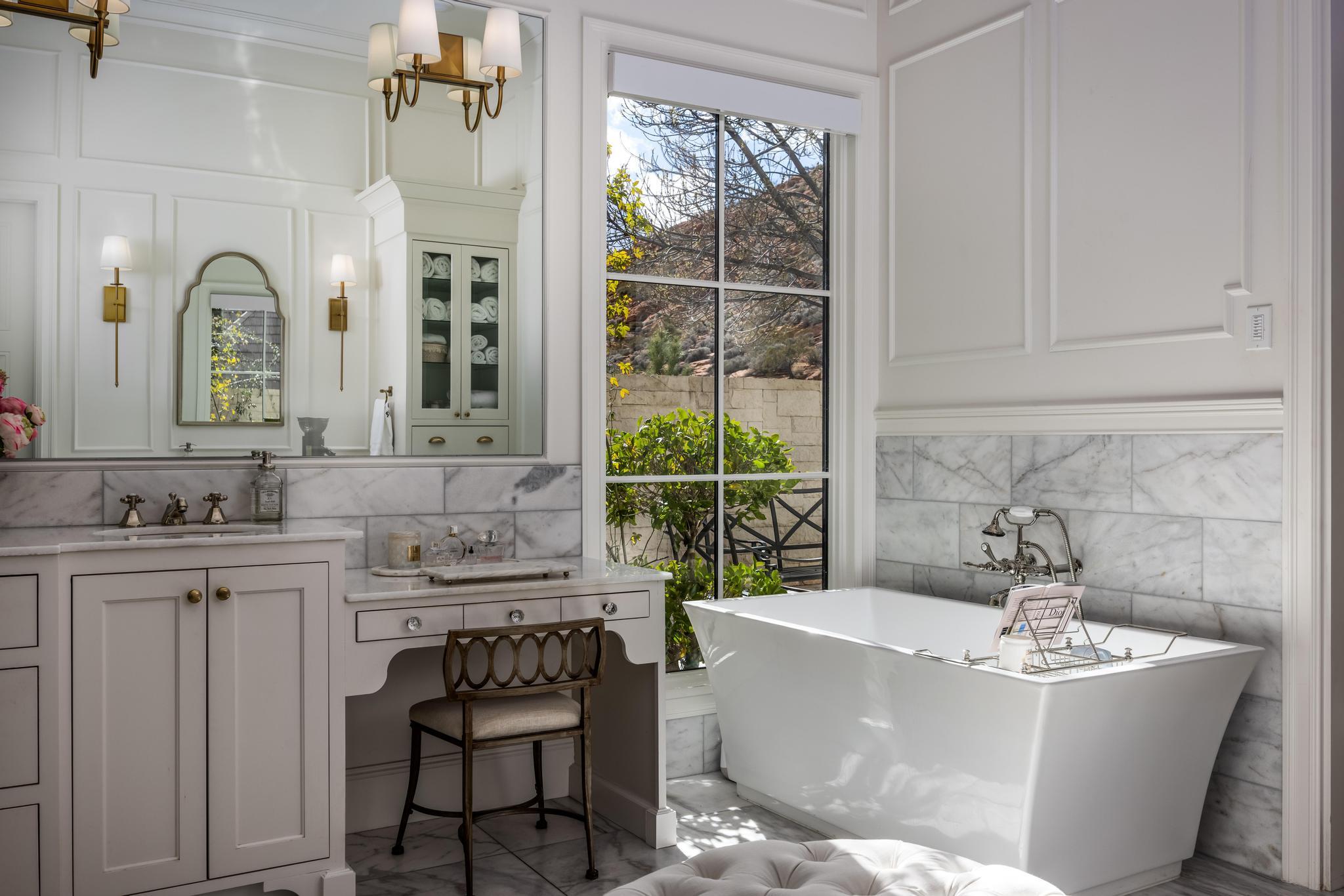 SHADOW BLUFF - Residential