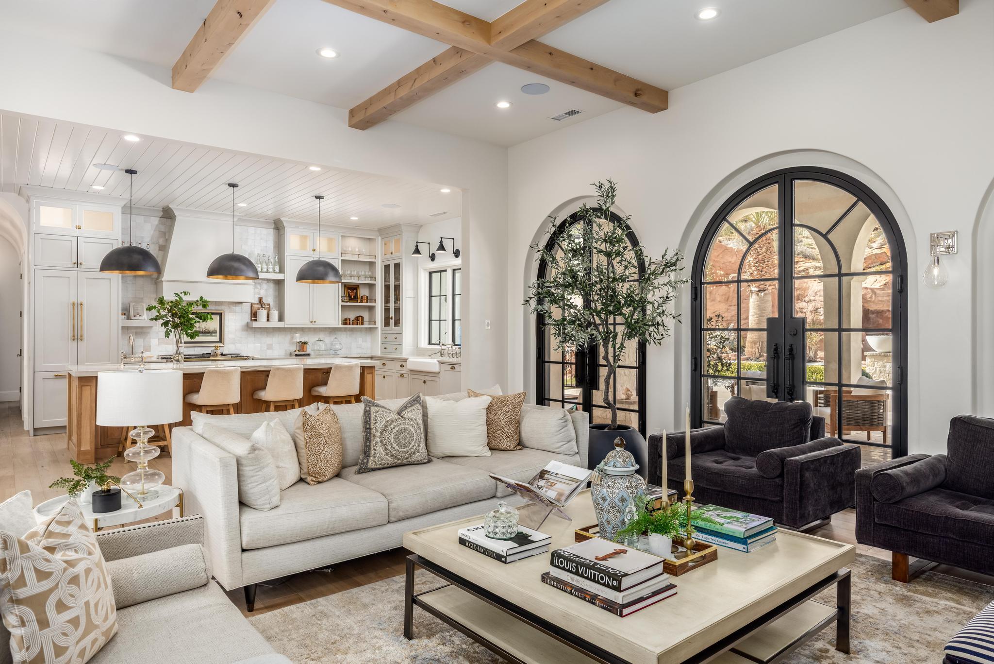 SHADOW BLUFF - Residential