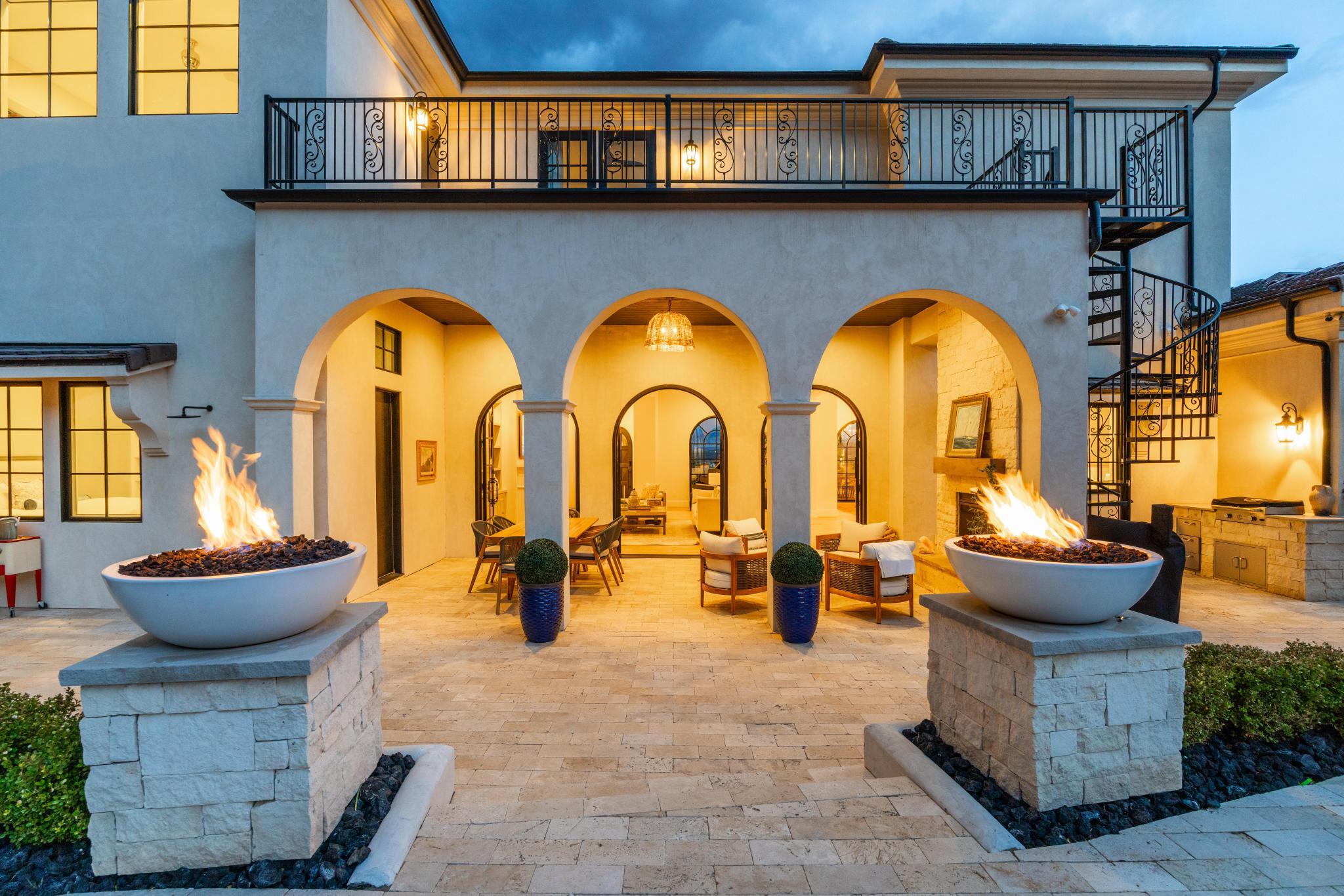 SHADOW BLUFF - Residential