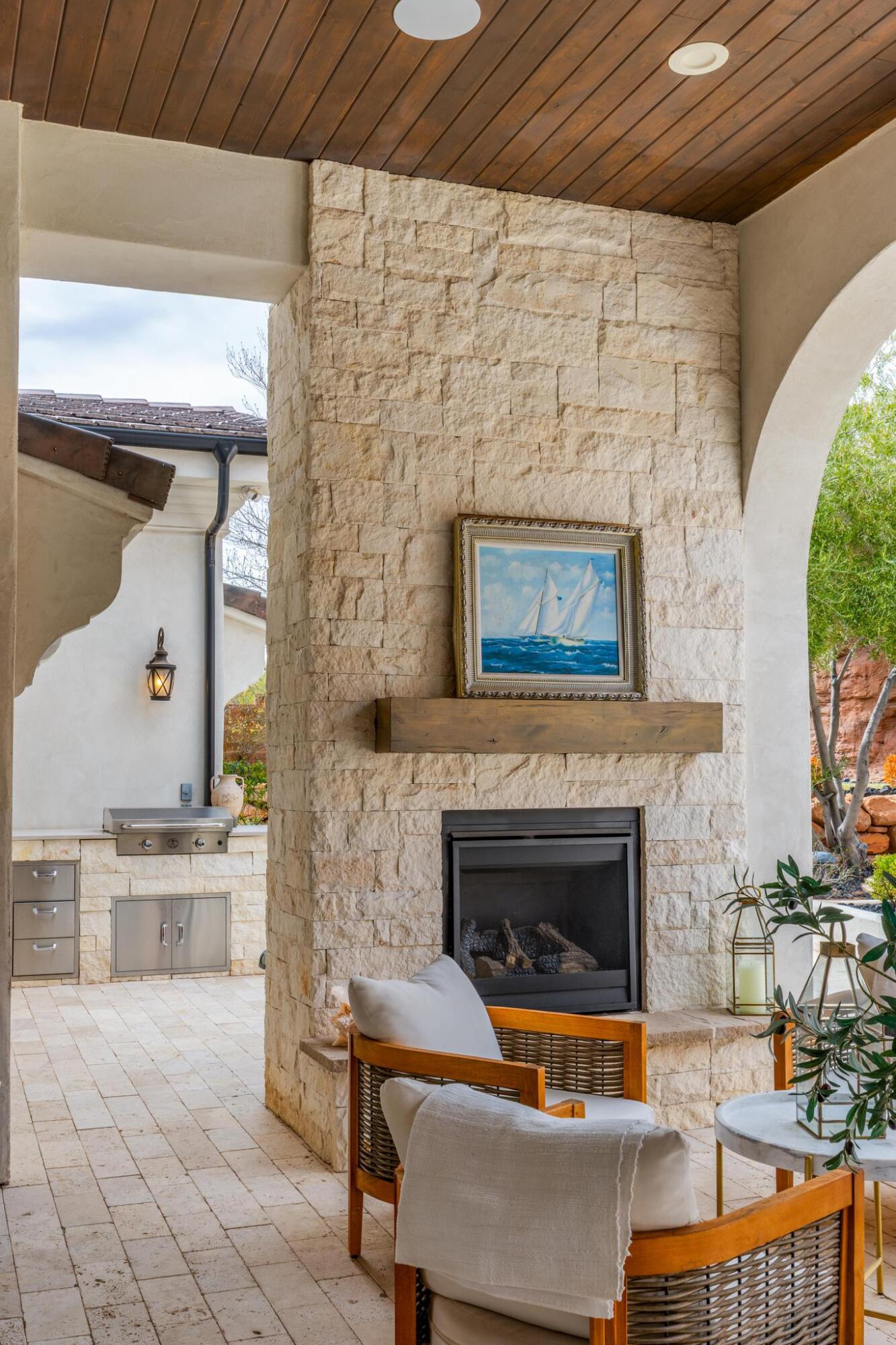 SHADOW BLUFF - Residential