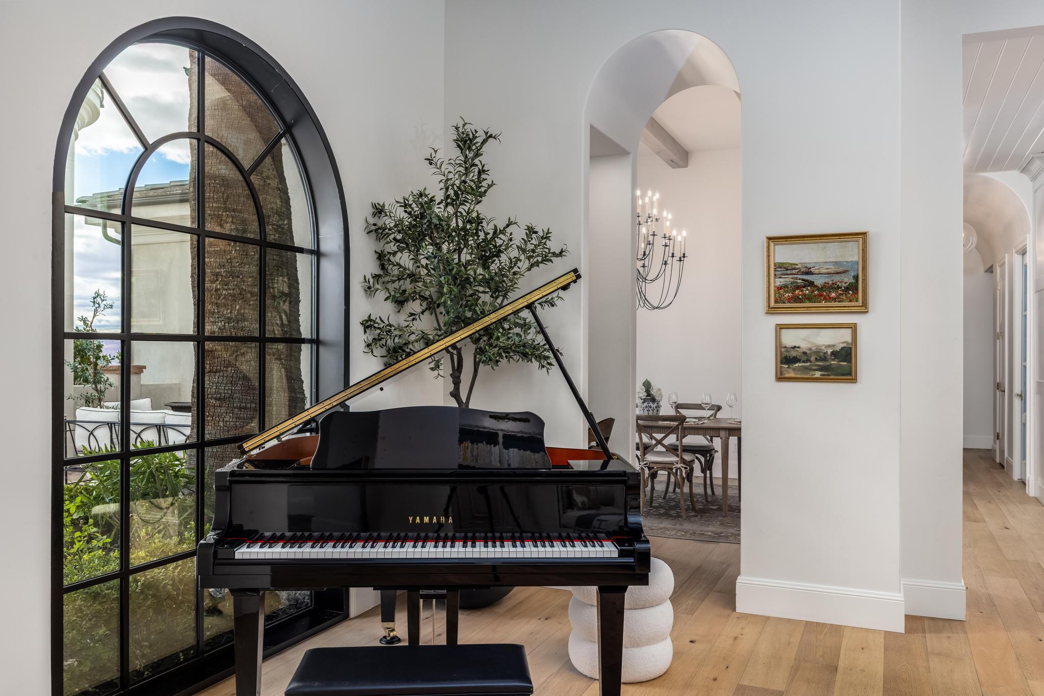 SHADOW BLUFF - Residential