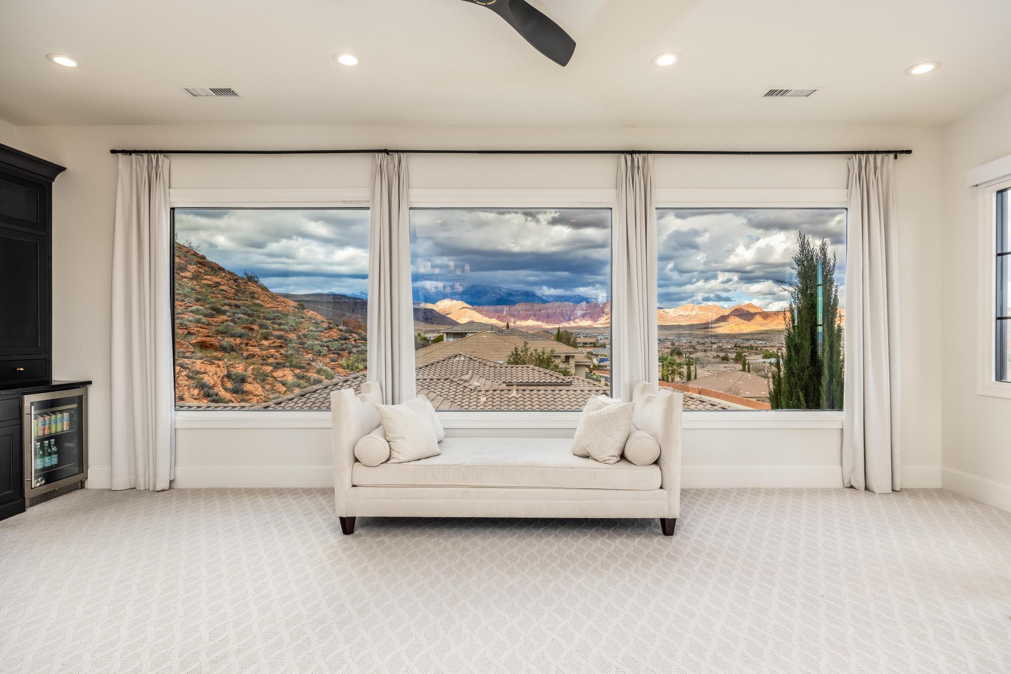 SHADOW BLUFF - Residential