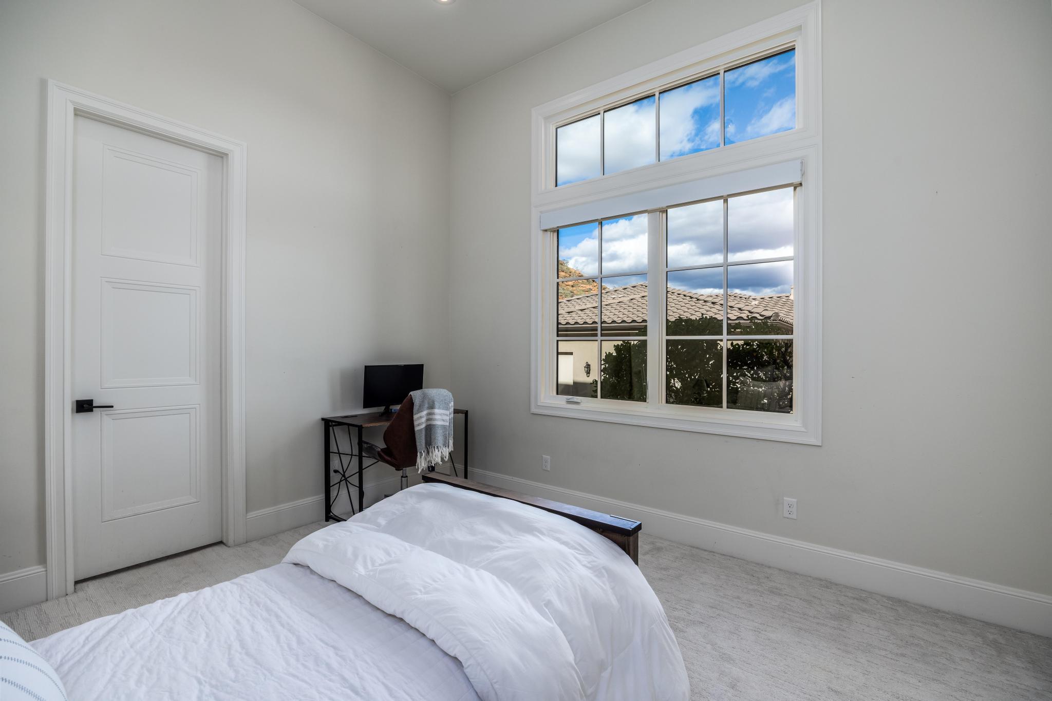 SHADOW BLUFF - Residential