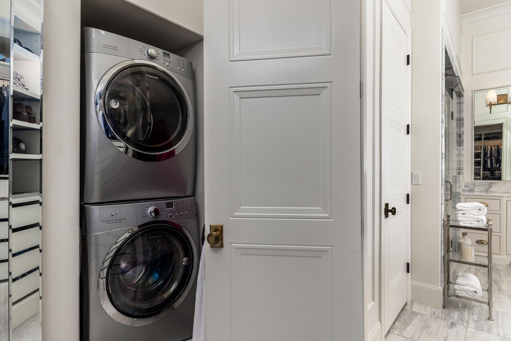 SHADOW BLUFF - Residential