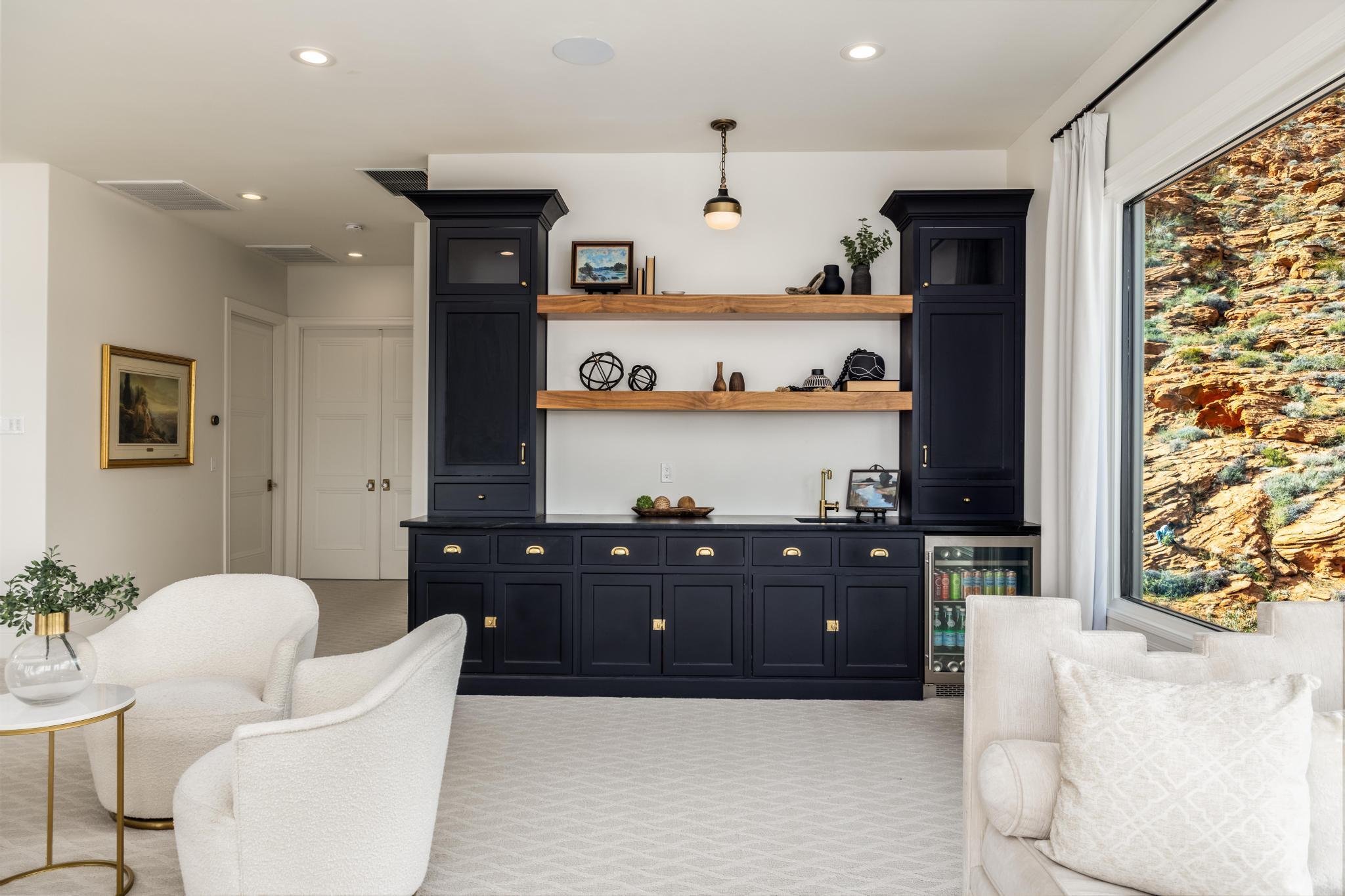 SHADOW BLUFF - Residential