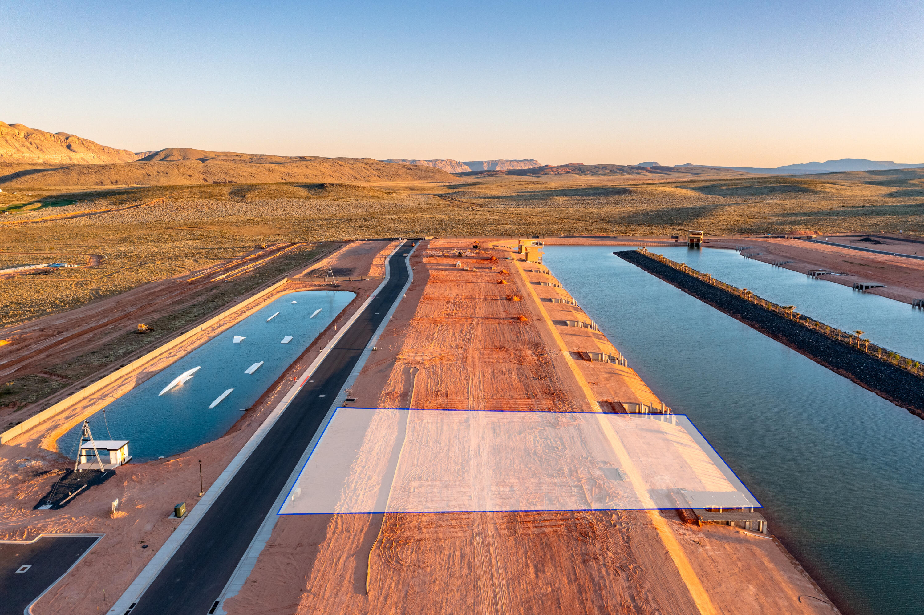 SOUTHERN SHORES - Land