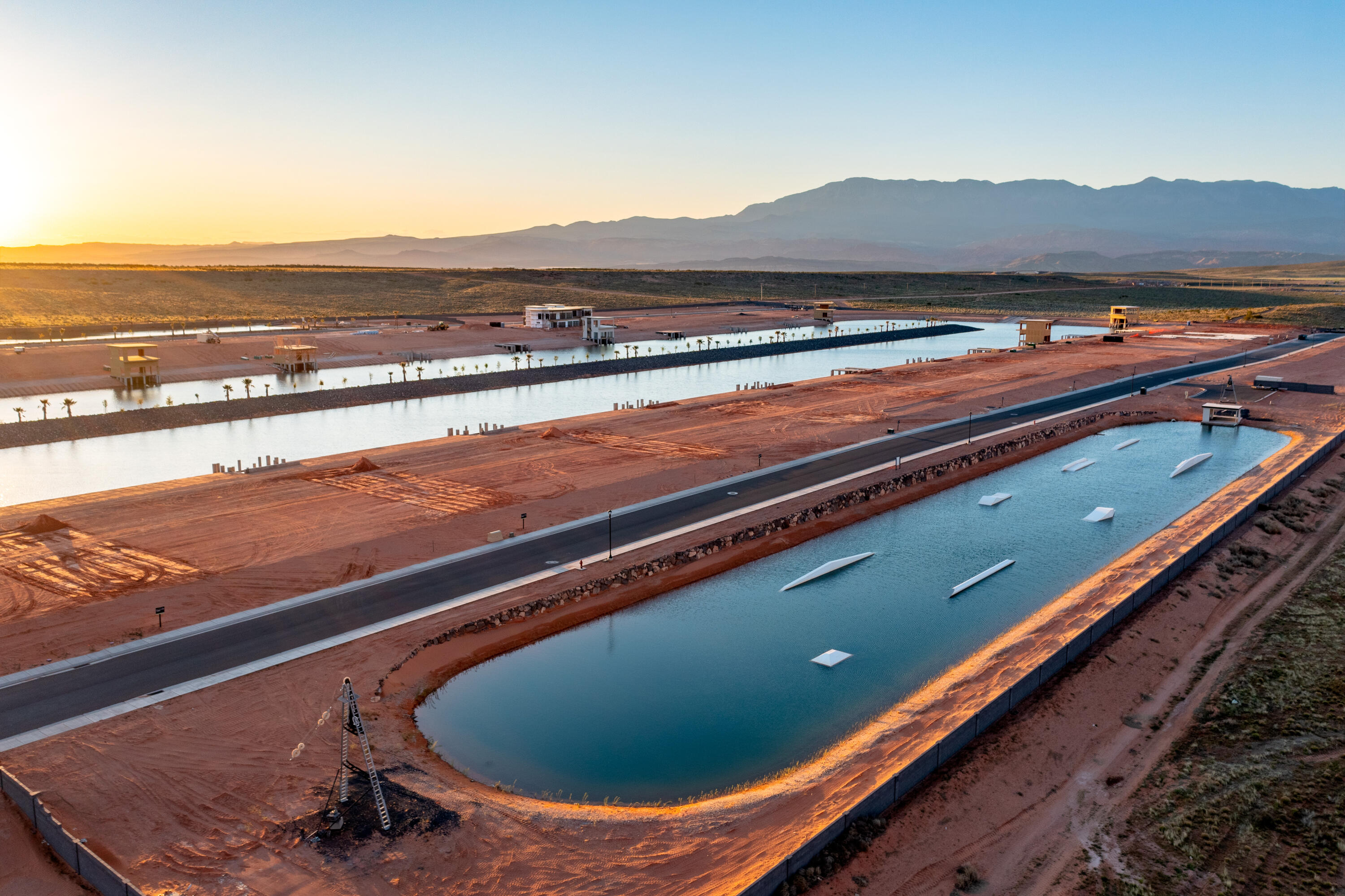 SOUTHERN SHORES - Land