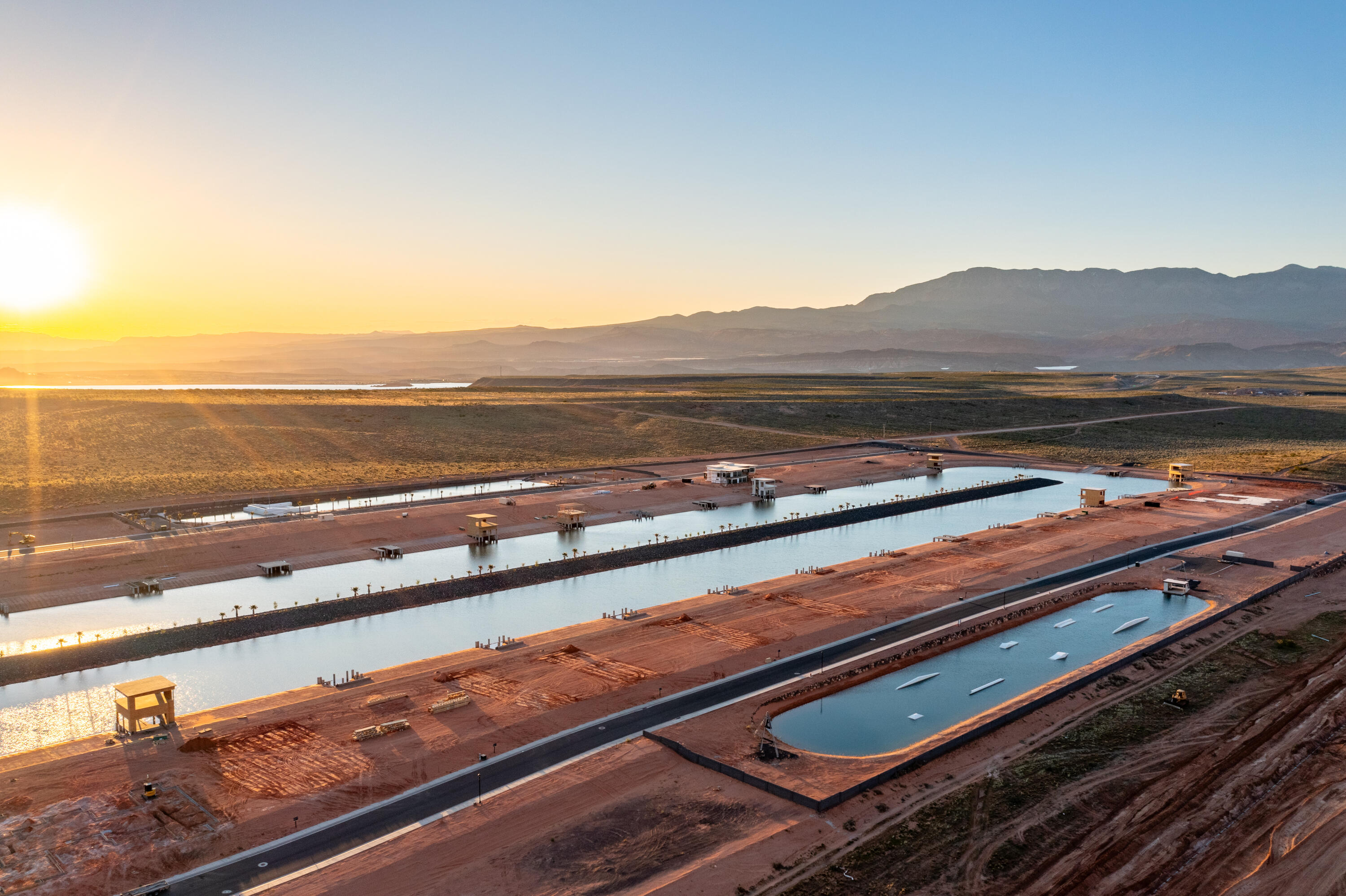 SOUTHERN SHORES - Land